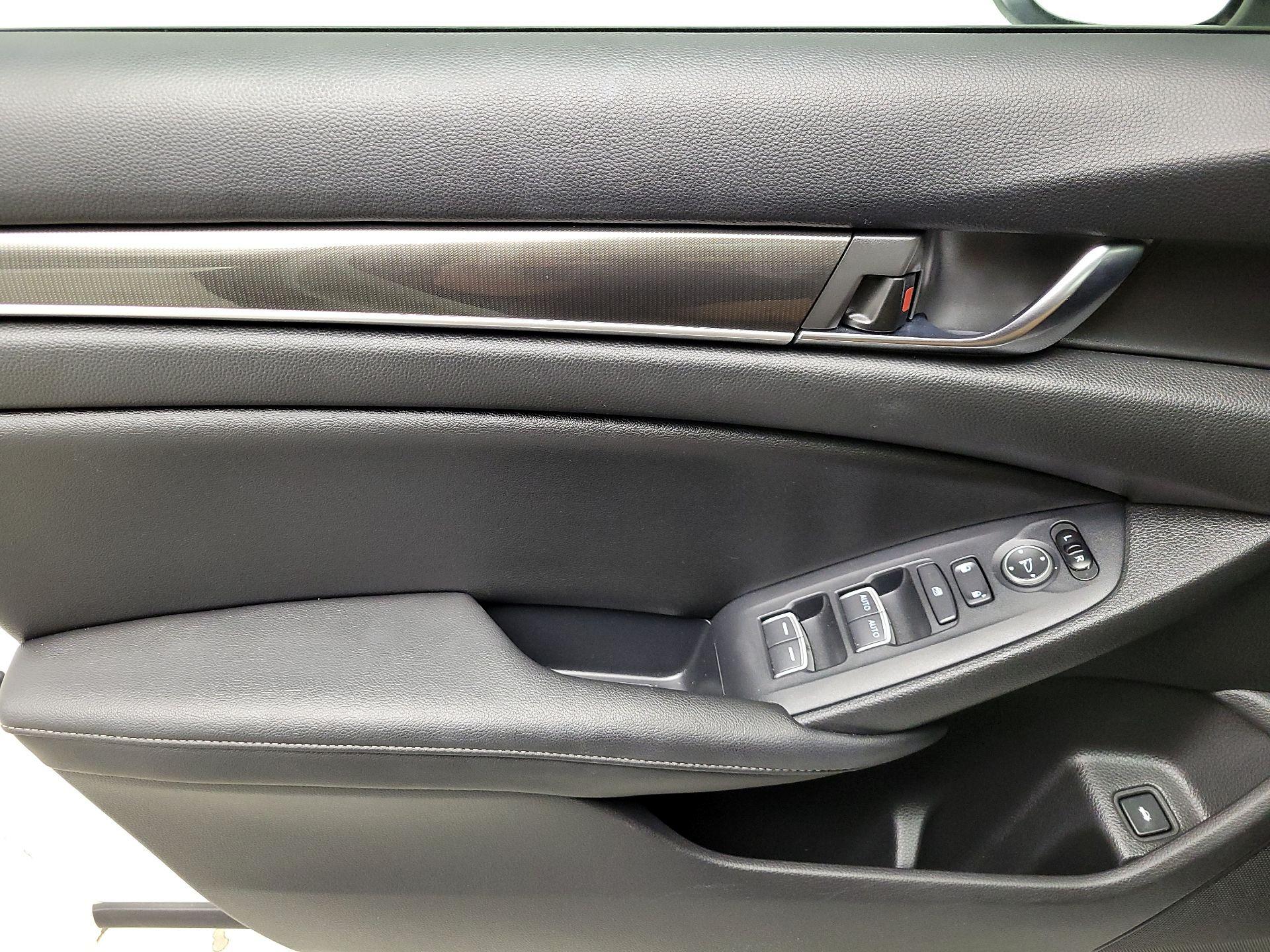 Thumbnail: 2020 Honda Accord - 12