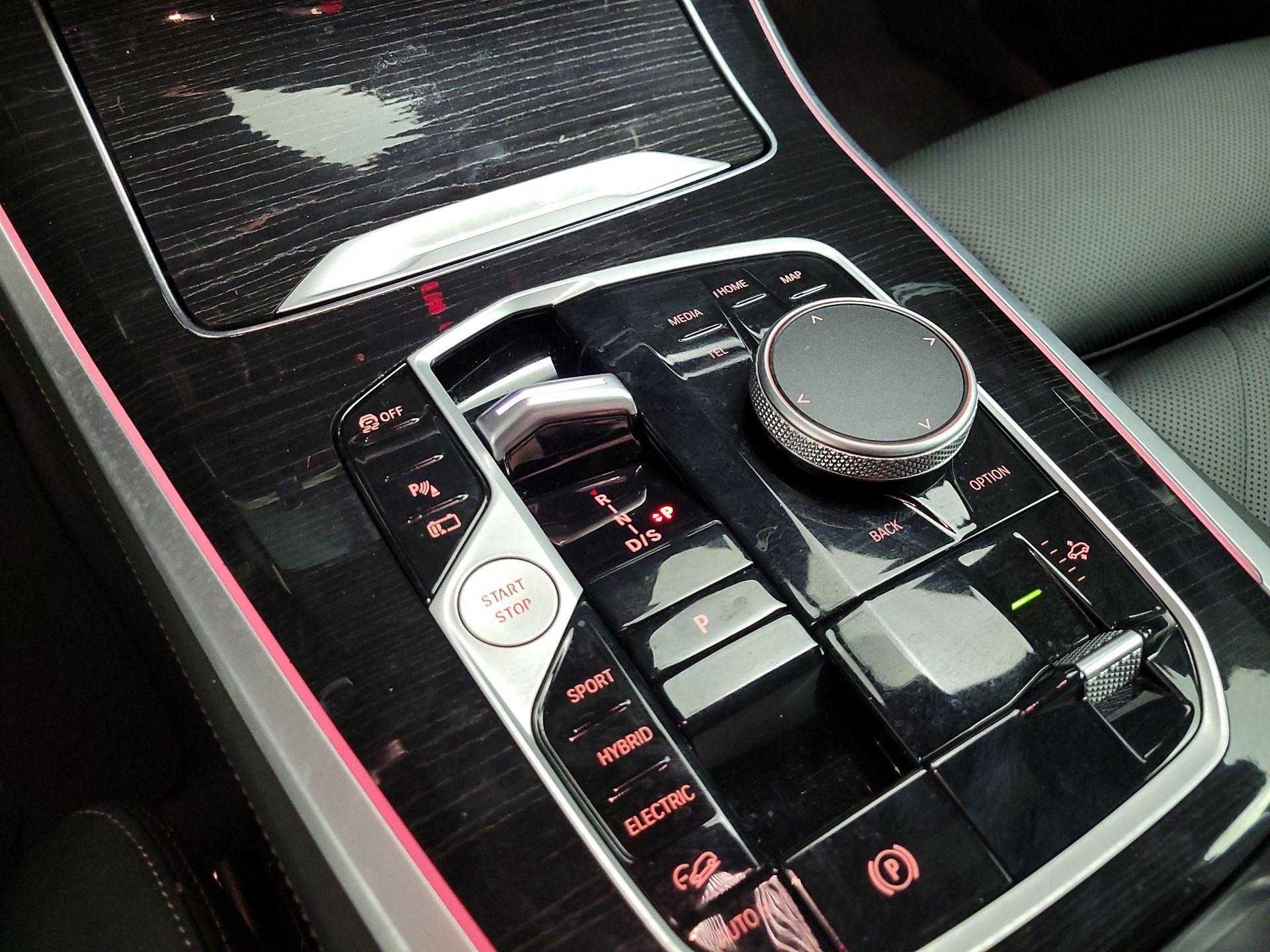 Thumbnail: 2025 BMW X5 - 18
