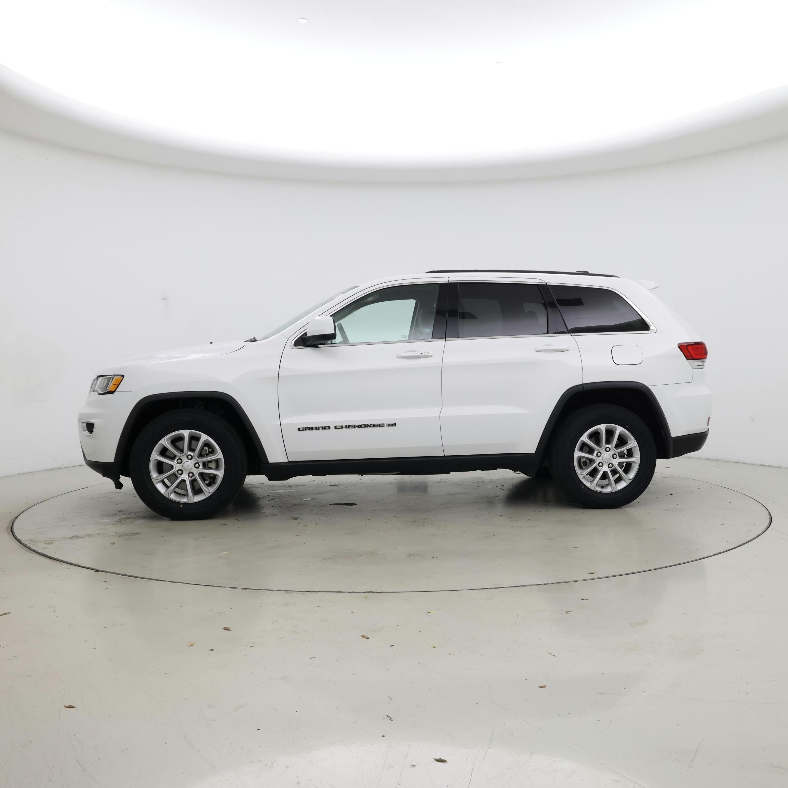 Thumbnail: 2022 Jeep Grand Cherokee - 3