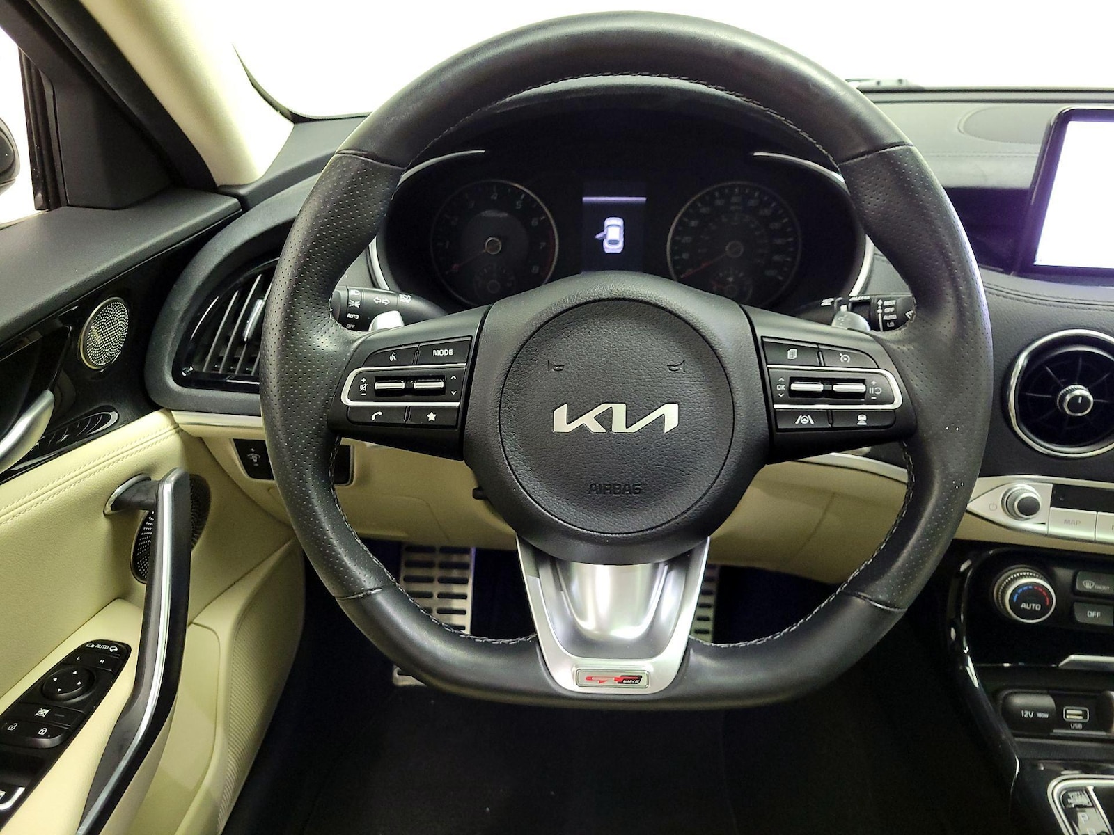 2022 Kia Stinger GT-Line - Photo 11