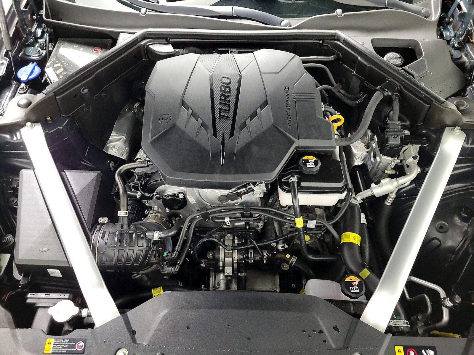 2022 Kia Stinger GT-Line - Photo 24