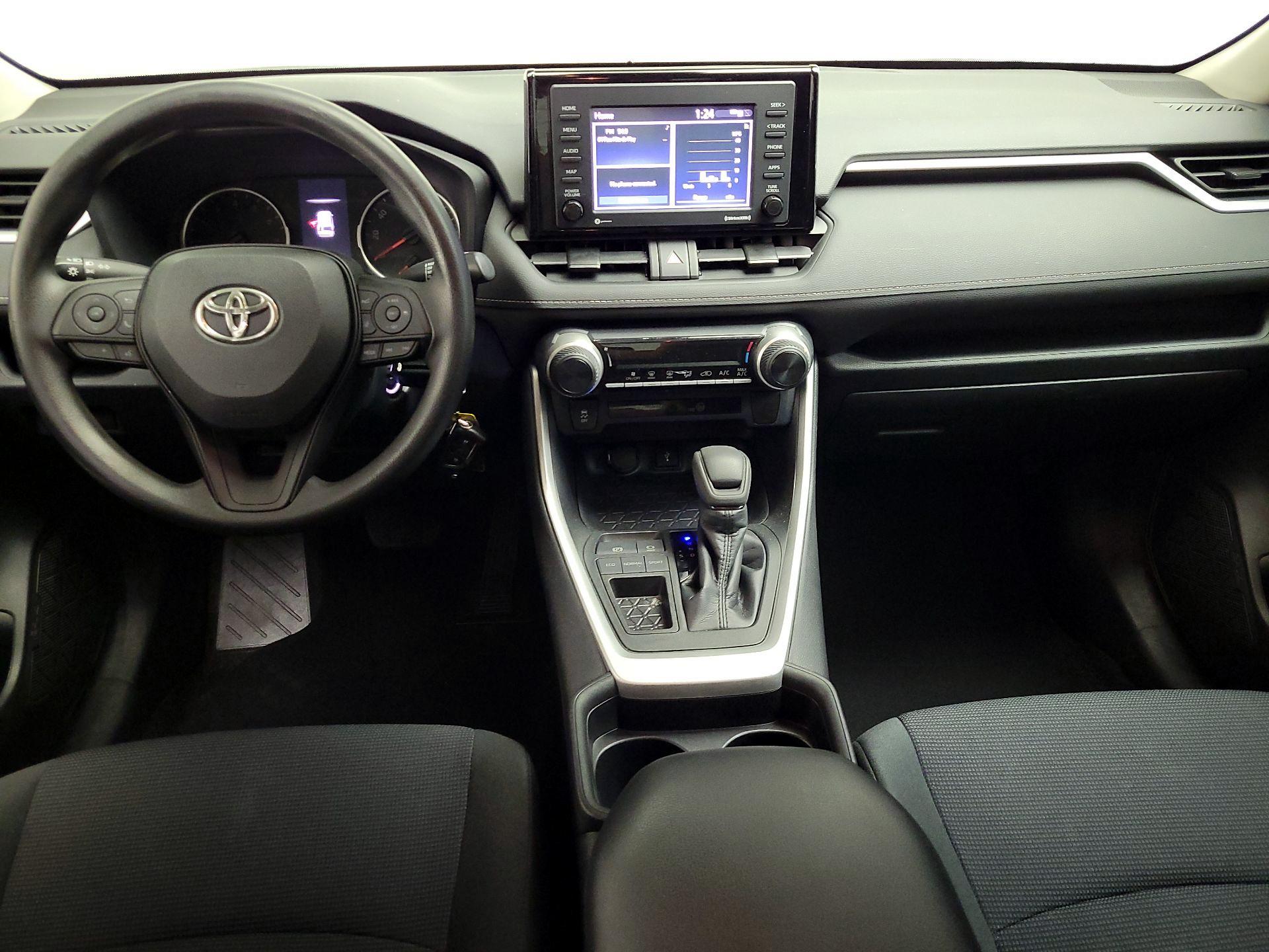Thumbnail: 2020 Toyota RAV4 - 9