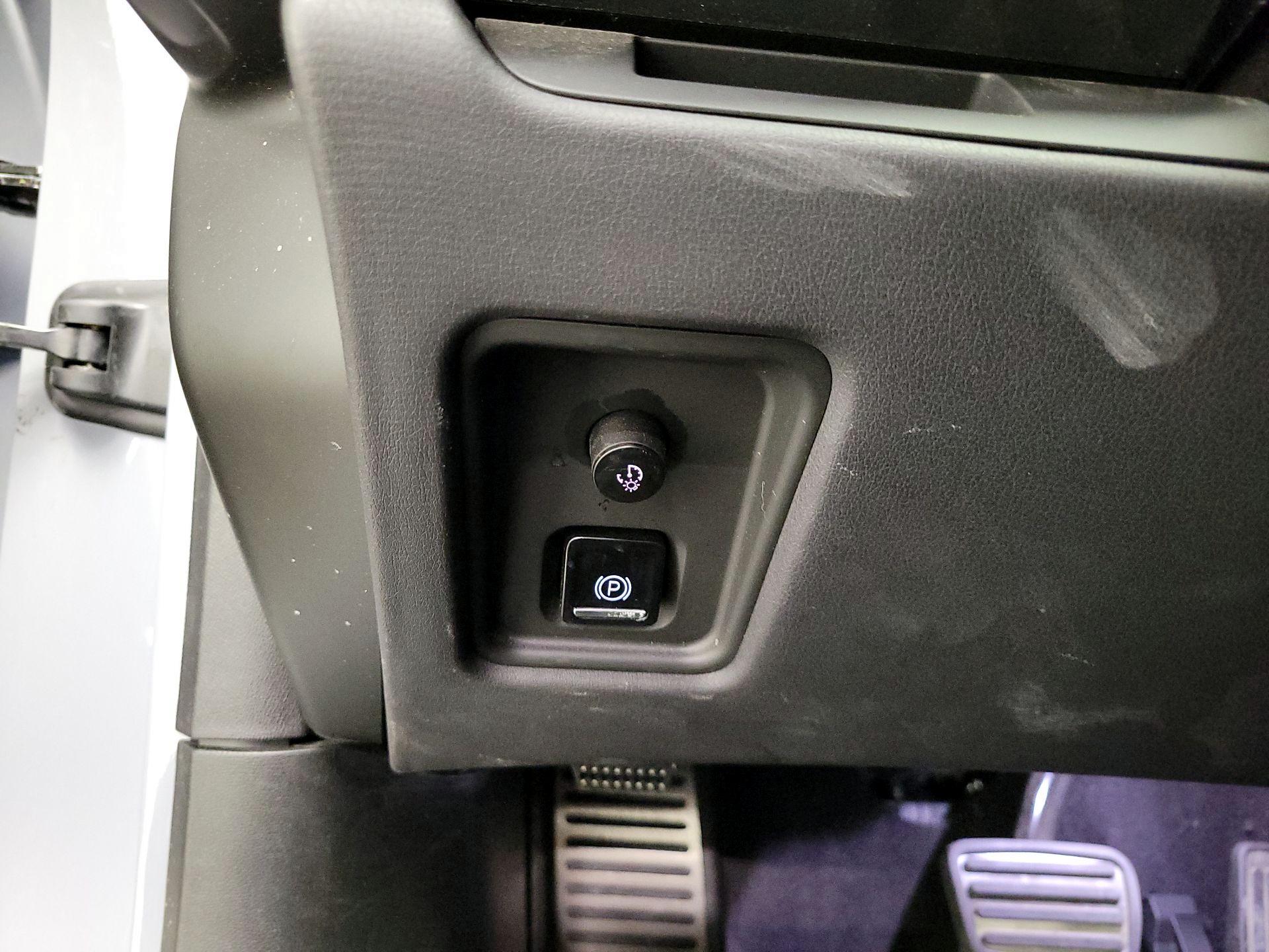 Thumbnail: 2024 Chevrolet Corvette - 13