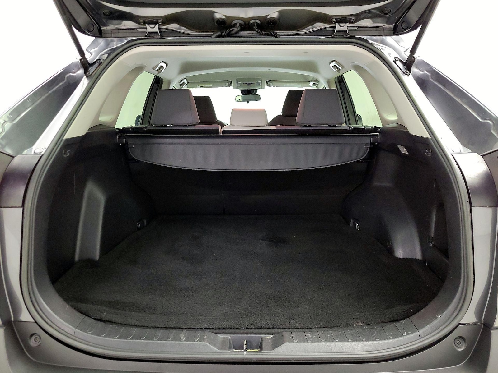 2020 Toyota RAV4 XLE - Photo 21