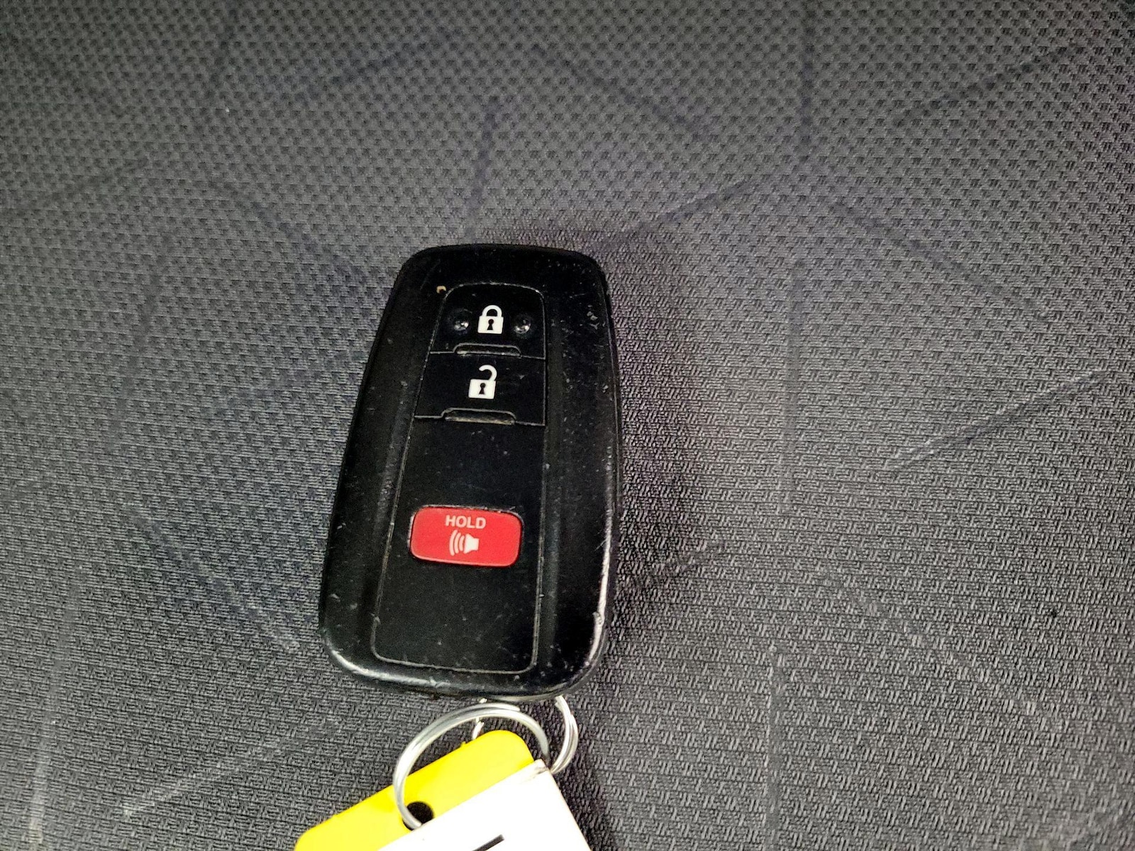 2020 Toyota RAV4 XLE - Photo 24