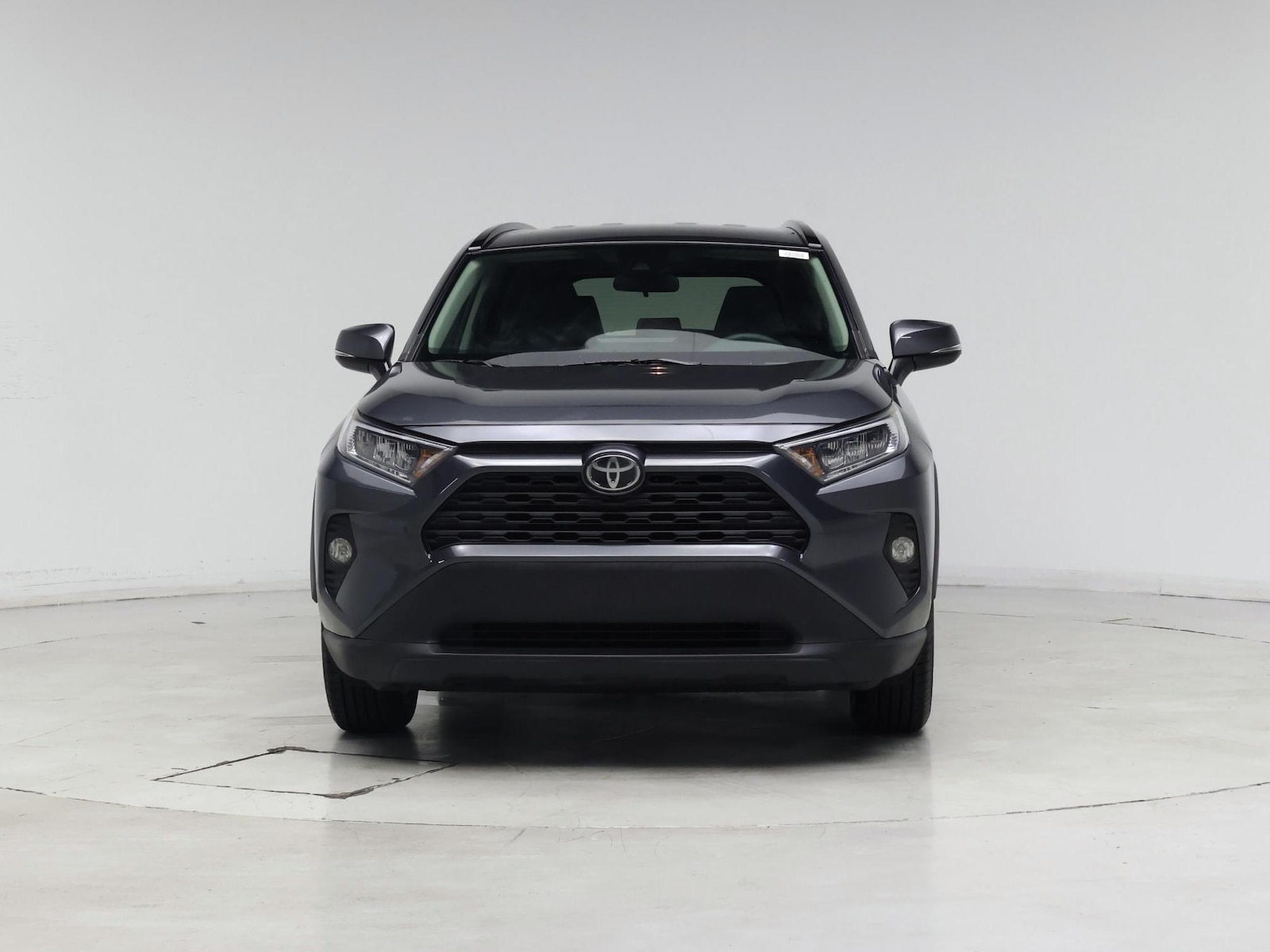 2020 Toyota RAV4 XLE - Photo 6