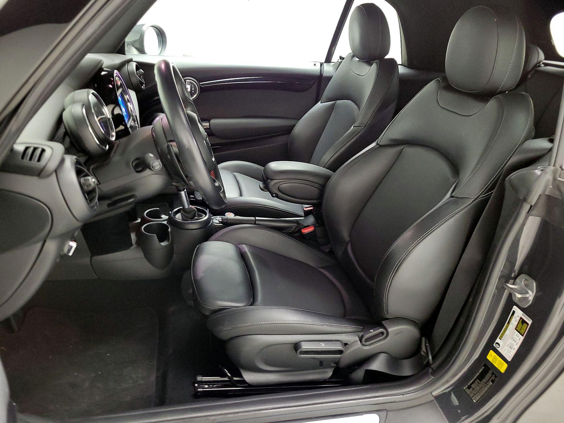 Thumbnail: 2019 MINI Cooper - 11