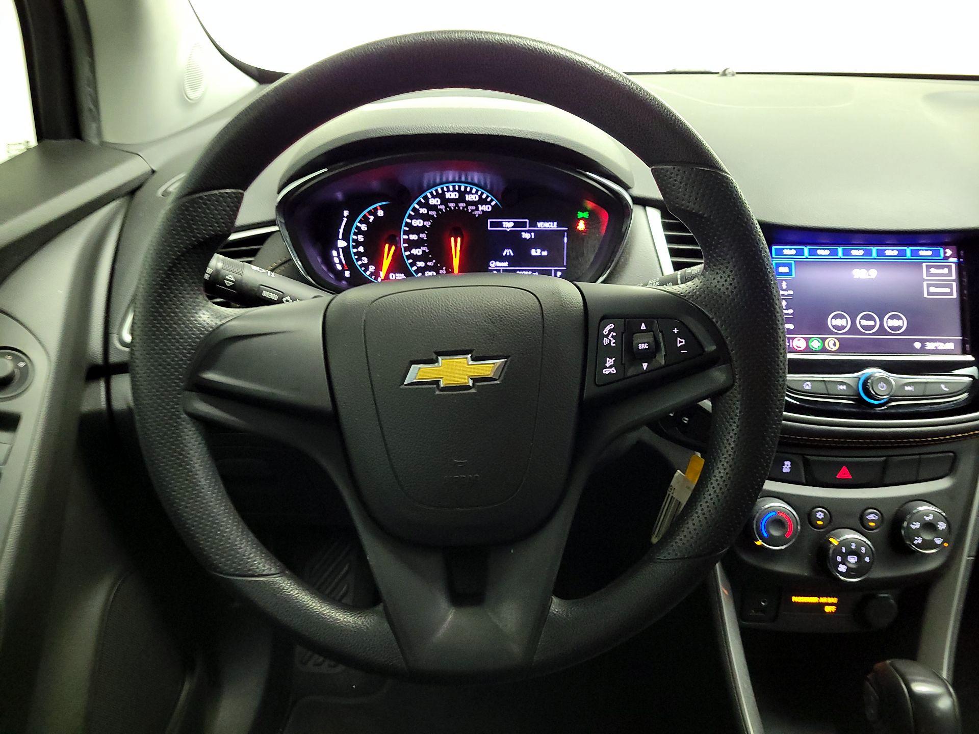 Thumbnail: 2020 Chevrolet Trax - 10