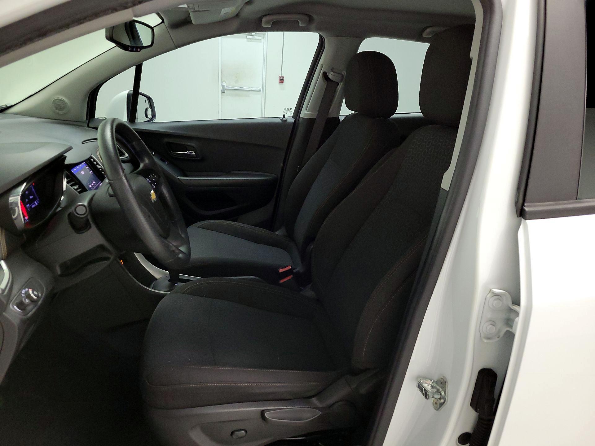 Thumbnail: 2020 Chevrolet Trax - 11