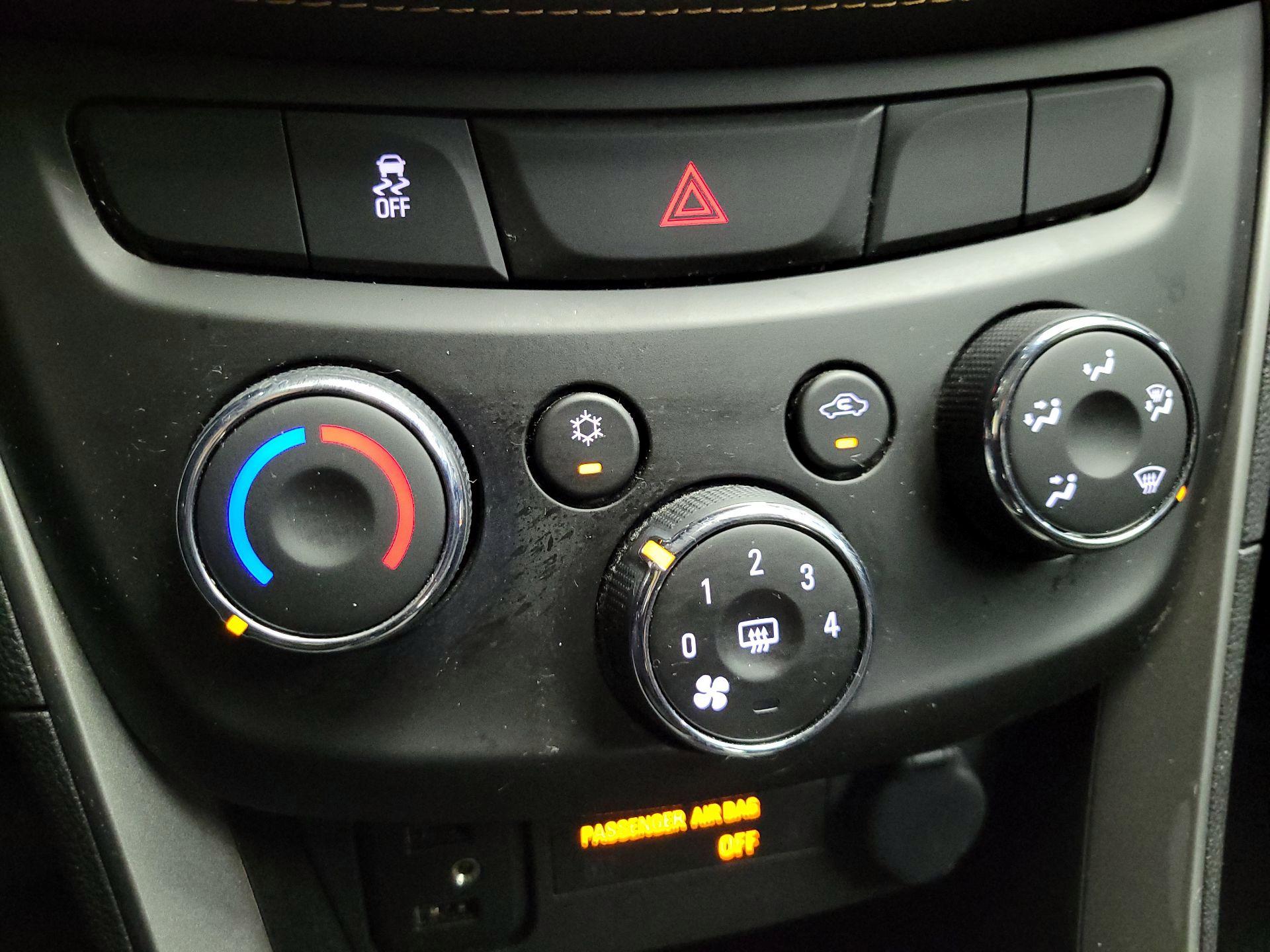 Thumbnail: 2020 Chevrolet Trax - 16