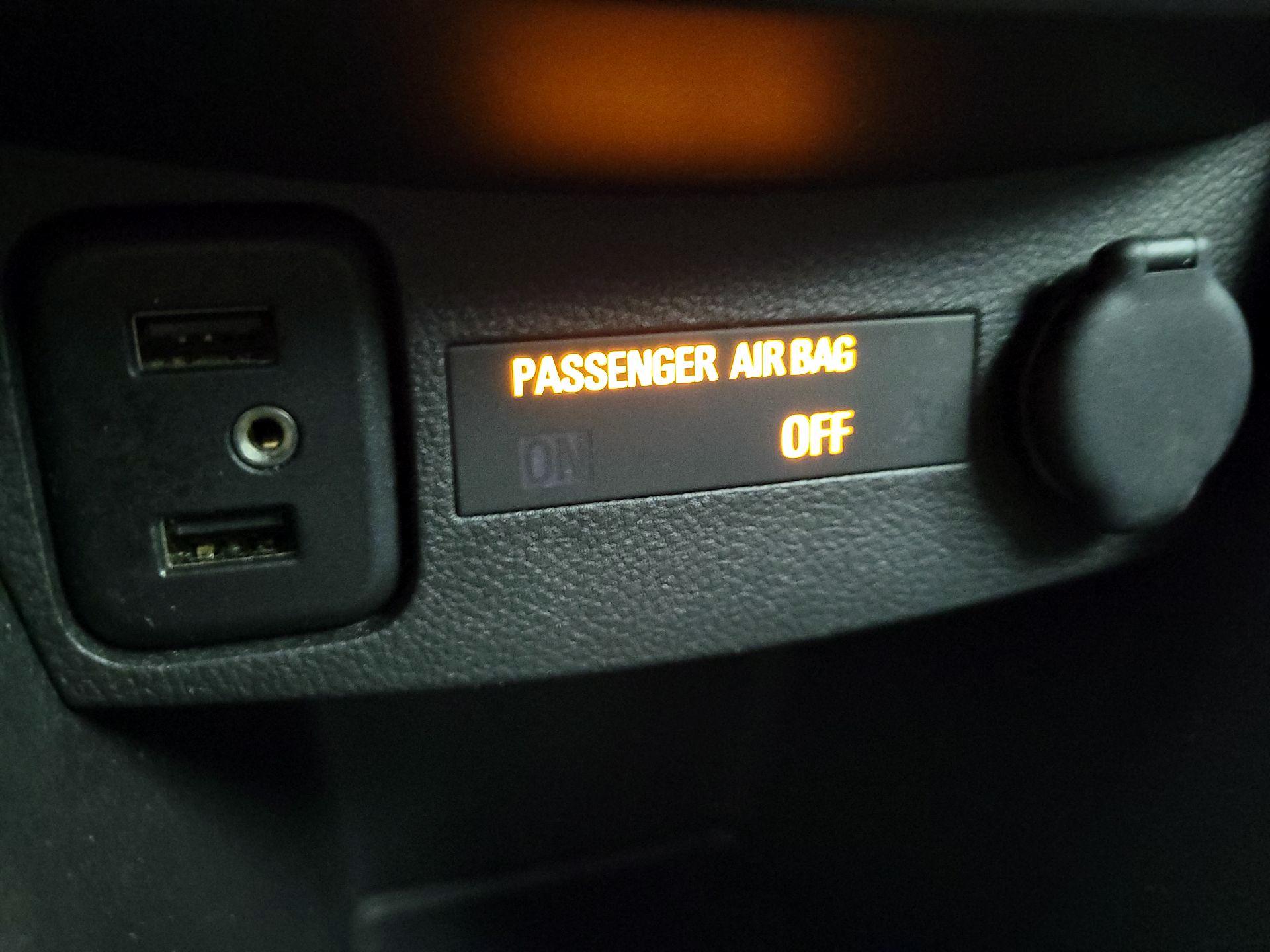 Thumbnail: 2020 Chevrolet Trax - 18