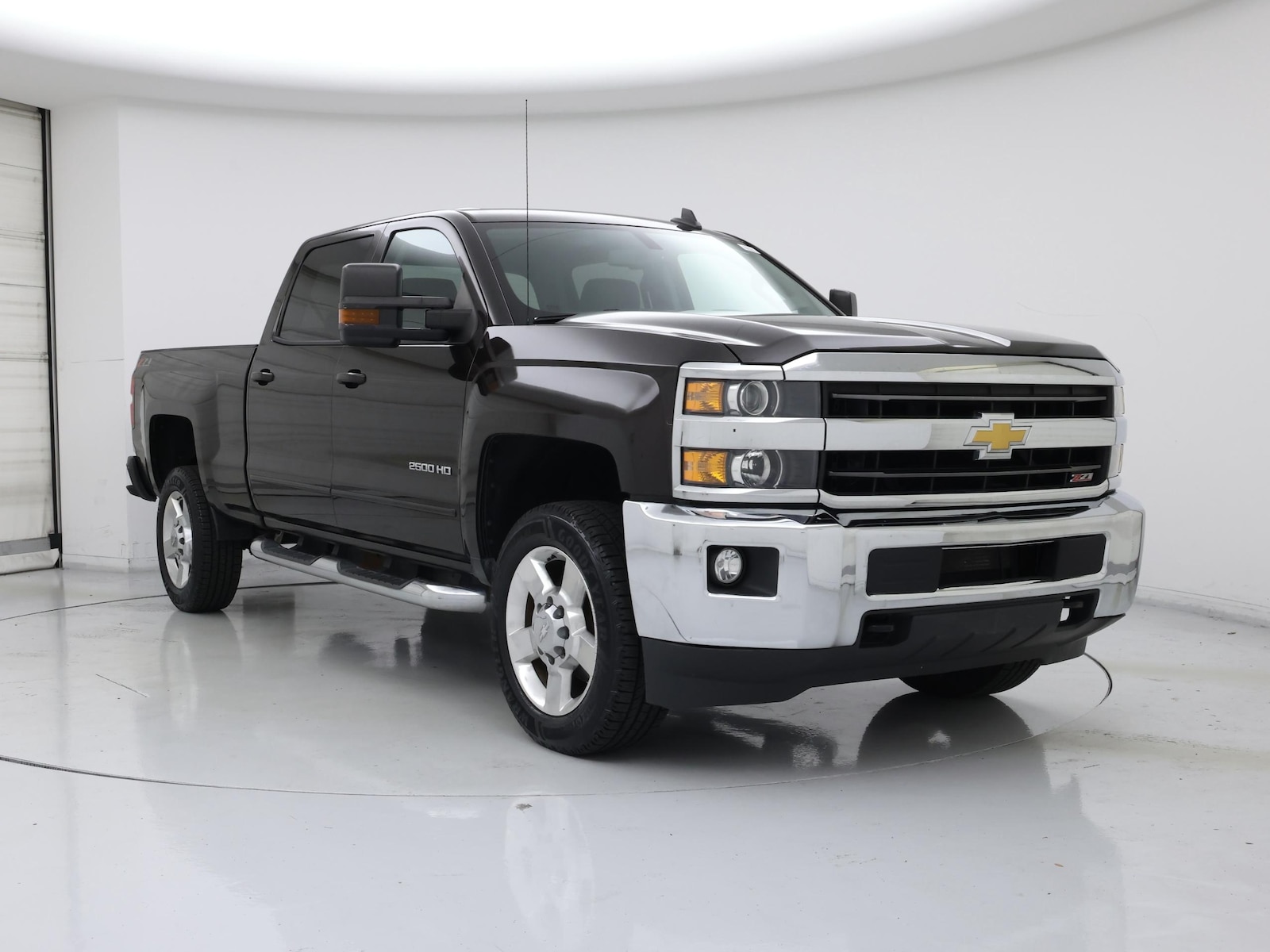 2018 Chevrolet Silverado 2500HD LT - Photo 2