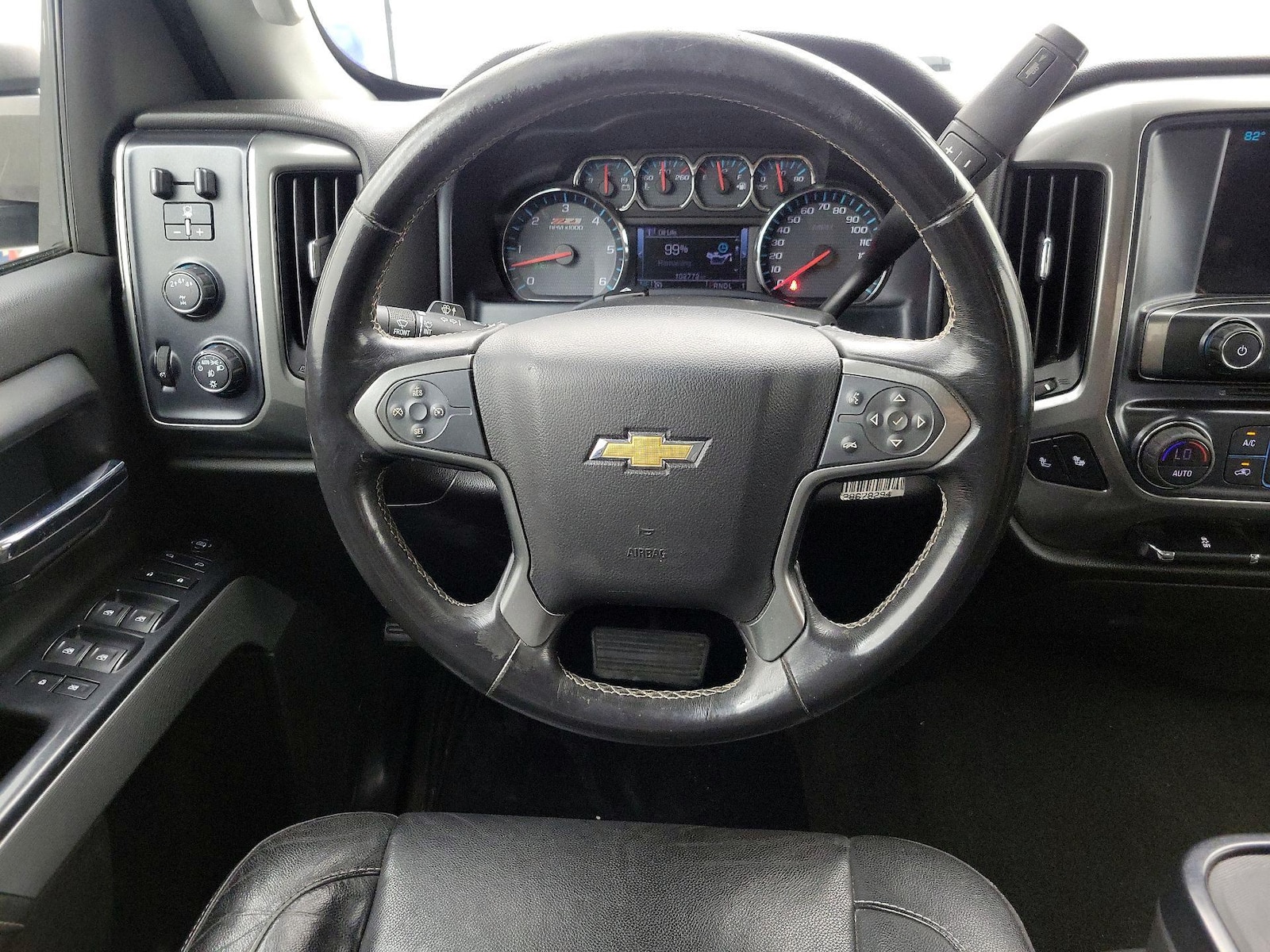 2018 Chevrolet Silverado 2500HD LT - Photo 11