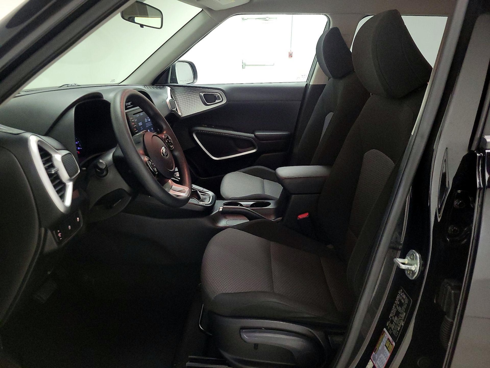 2020 Kia Soul LX - Photo 12
