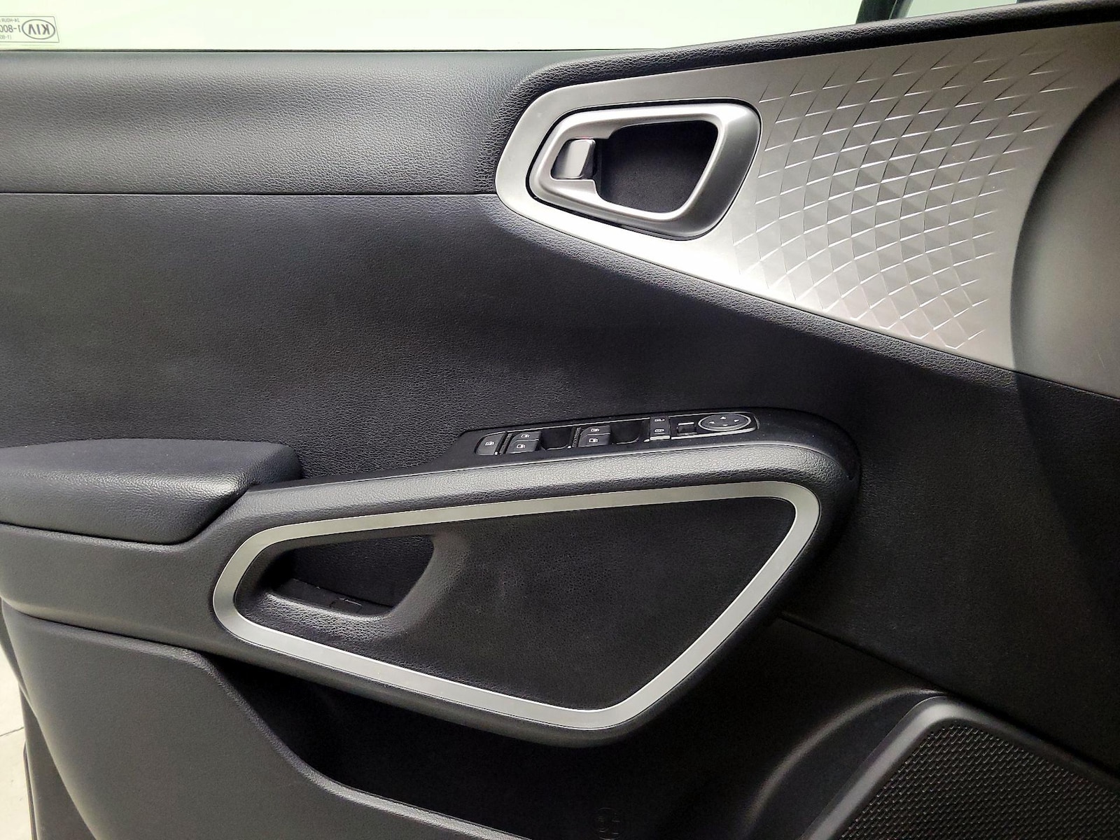 2020 Kia Soul LX - Photo 13