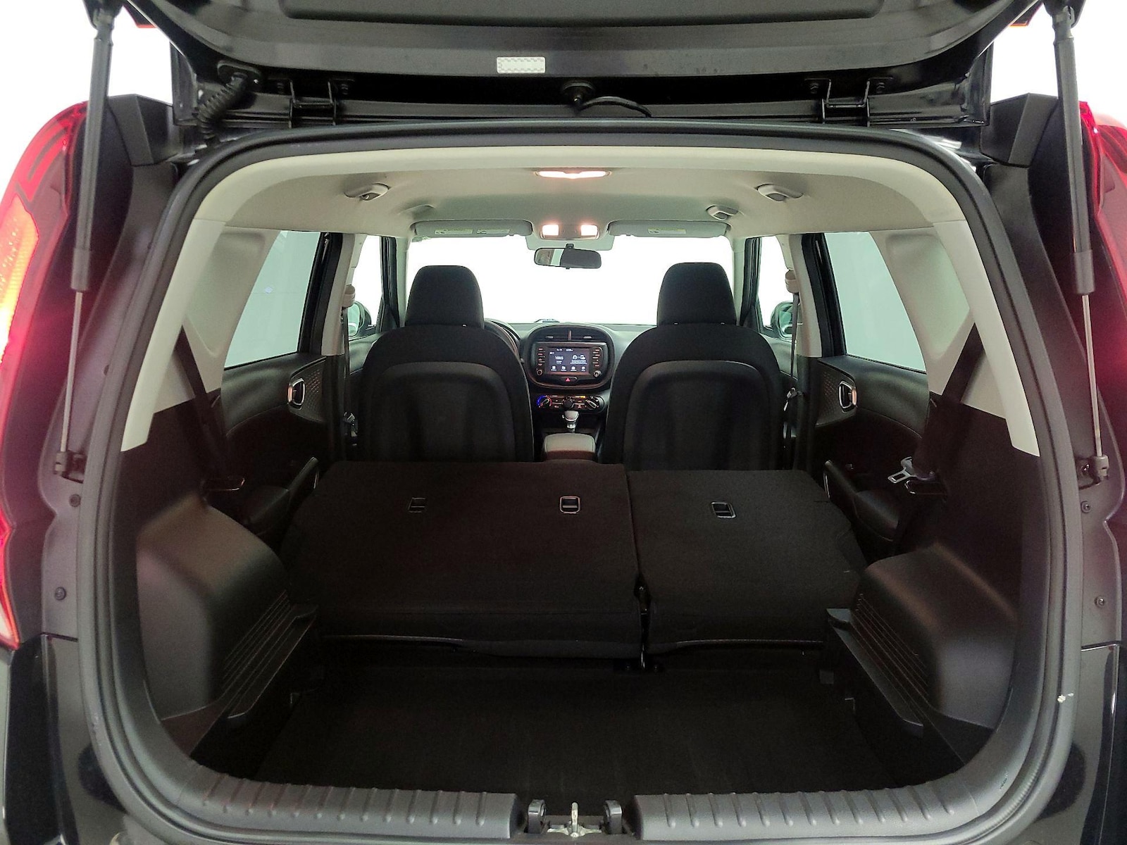 2020 Kia Soul LX - Photo 22