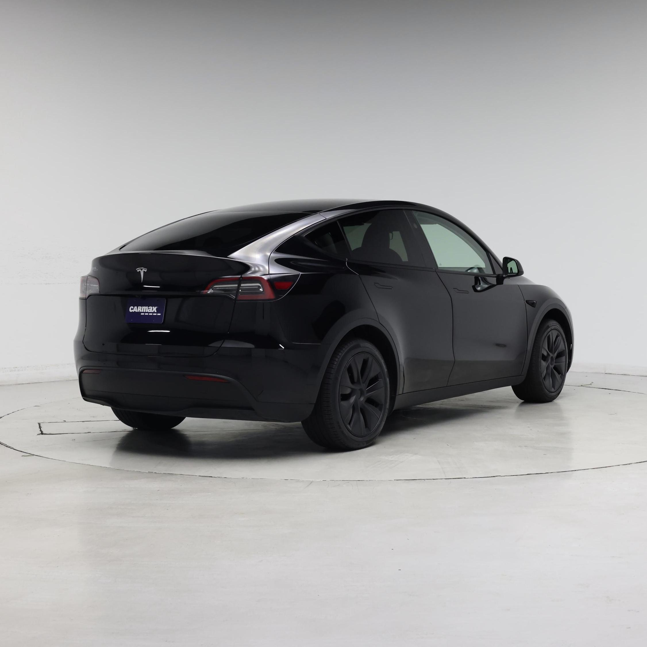 Thumbnail: 2025 Tesla Model Y - 8