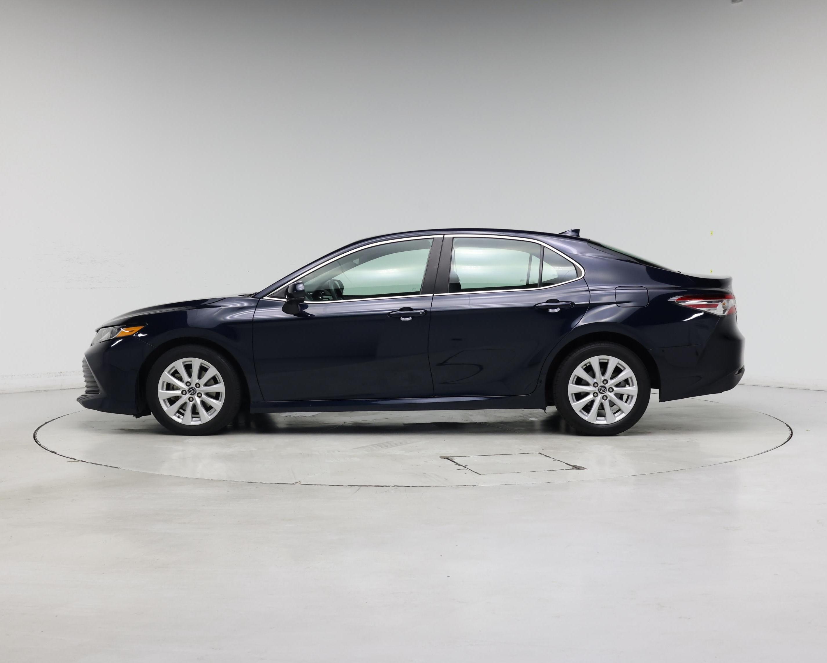 Thumbnail: 2019 Toyota Camry - 3