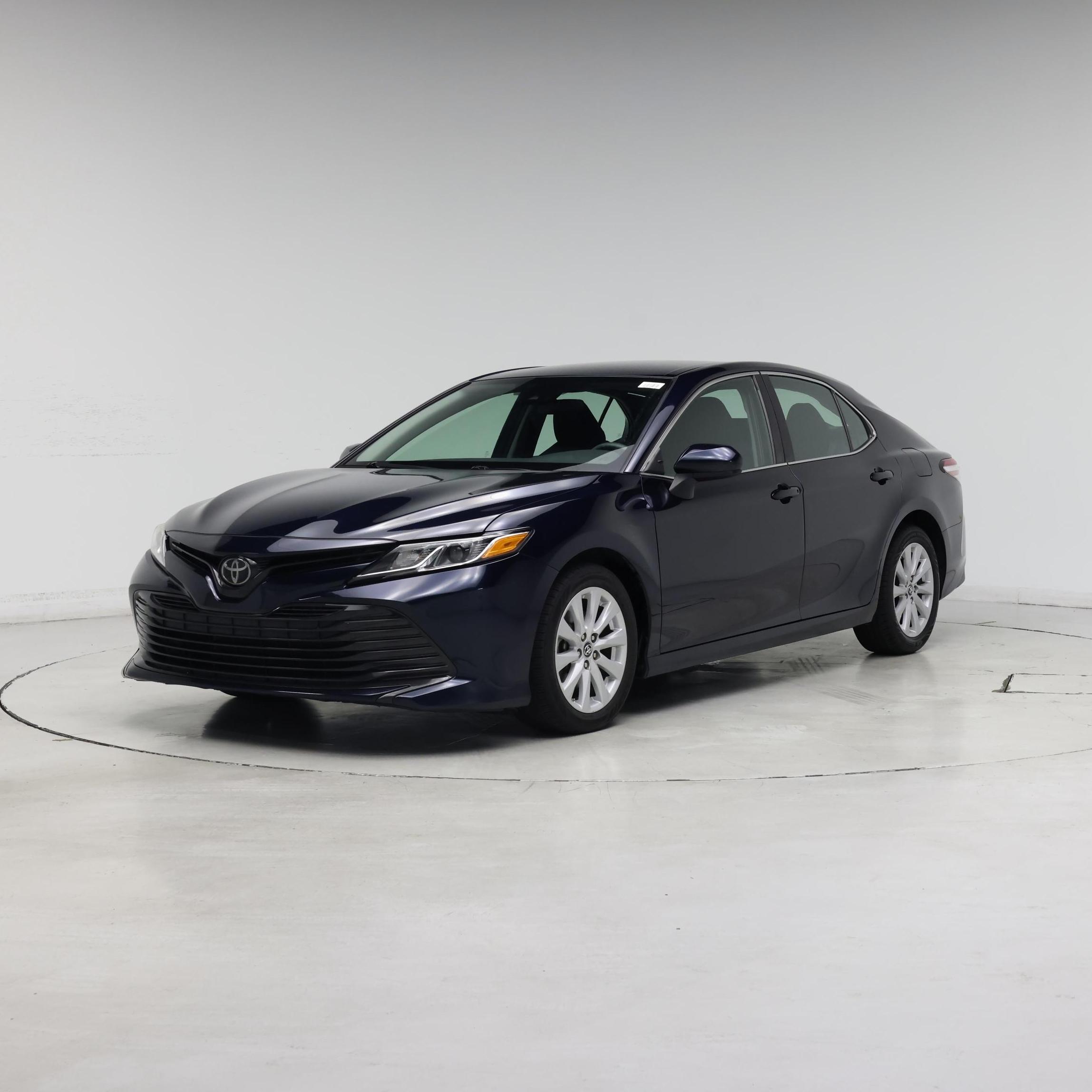 Thumbnail: 2019 Toyota Camry - 4