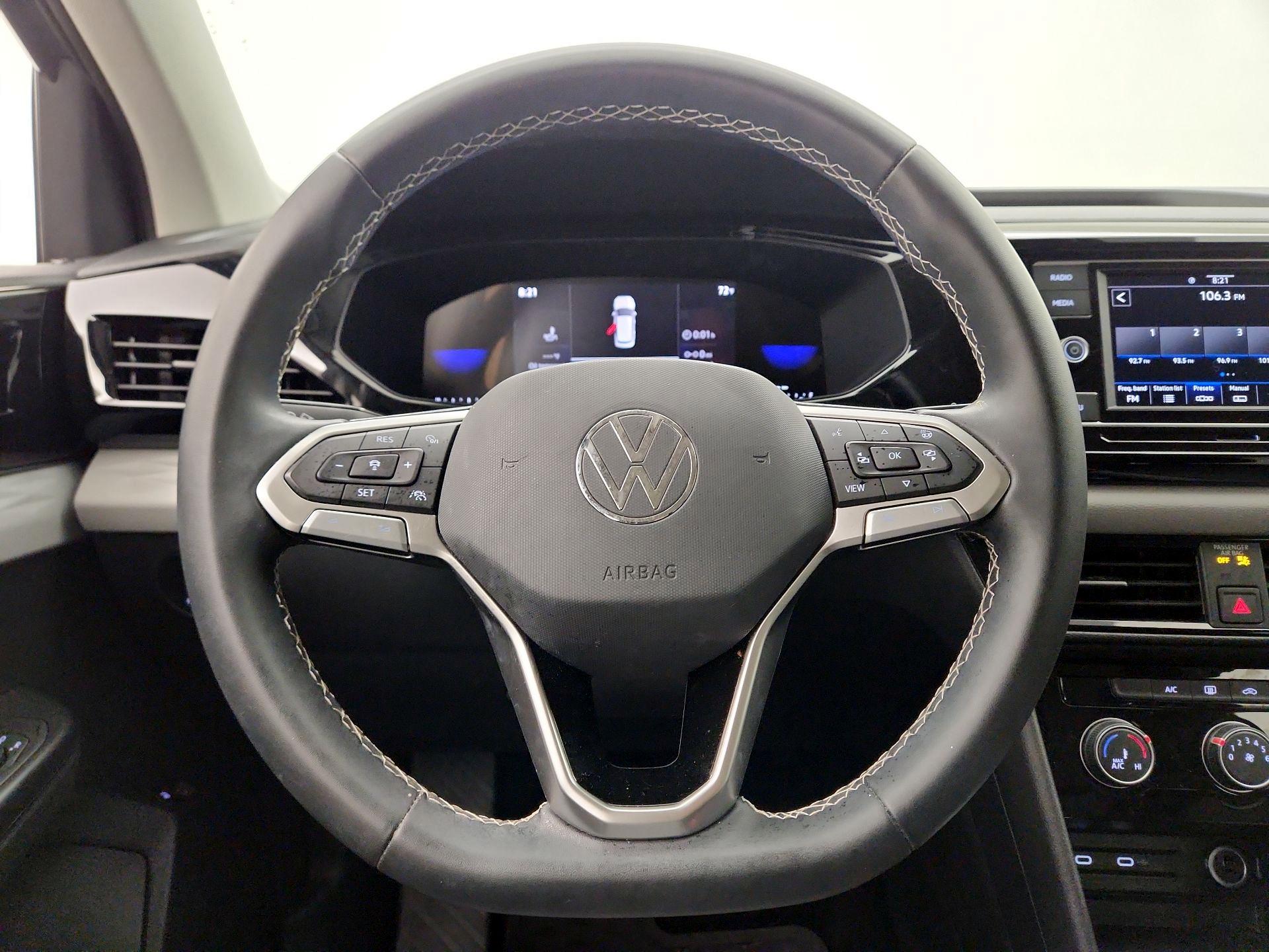 Thumbnail: 2023 Volkswagen Taos - 10