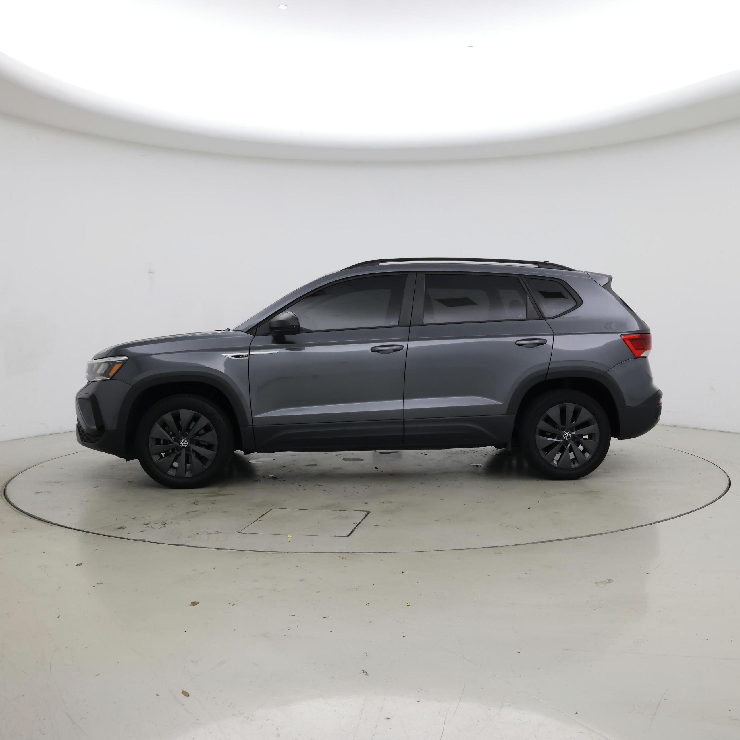 Thumbnail: 2023 Volkswagen Taos - 3