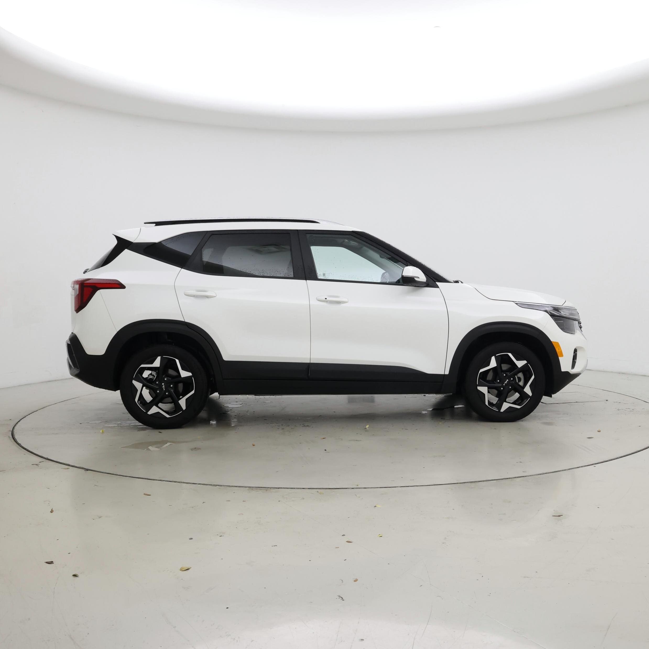 Thumbnail: 2025 Kia Seltos - 7