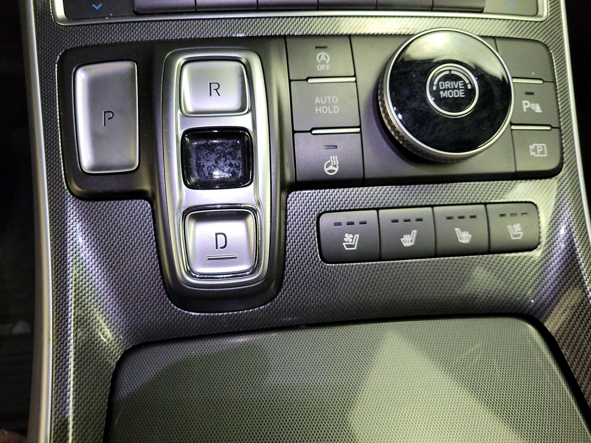 Thumbnail: 2023 Hyundai Santa Fe - 18