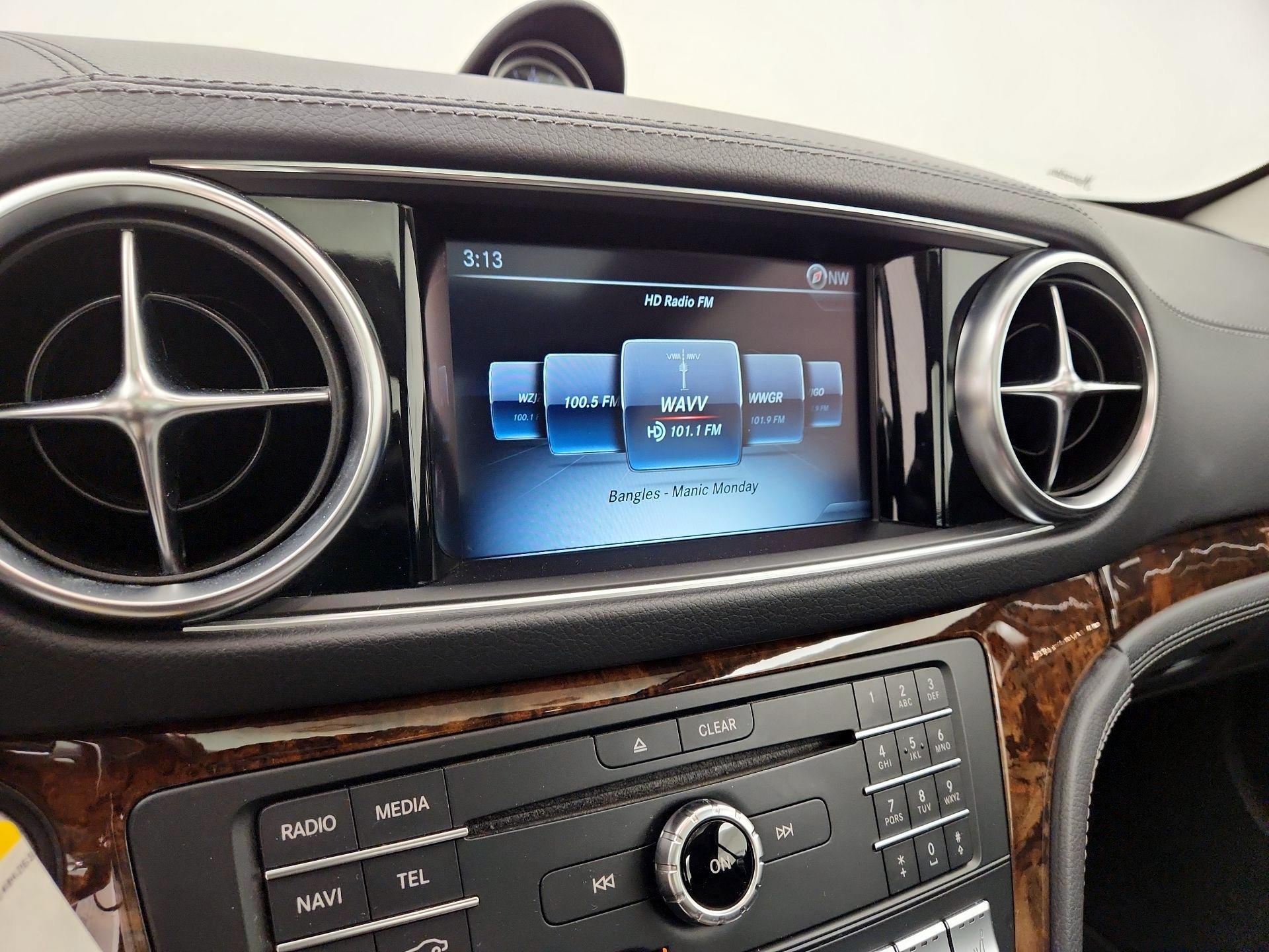 Thumbnail: 2020 Mercedes-Benz SL-Class - 16