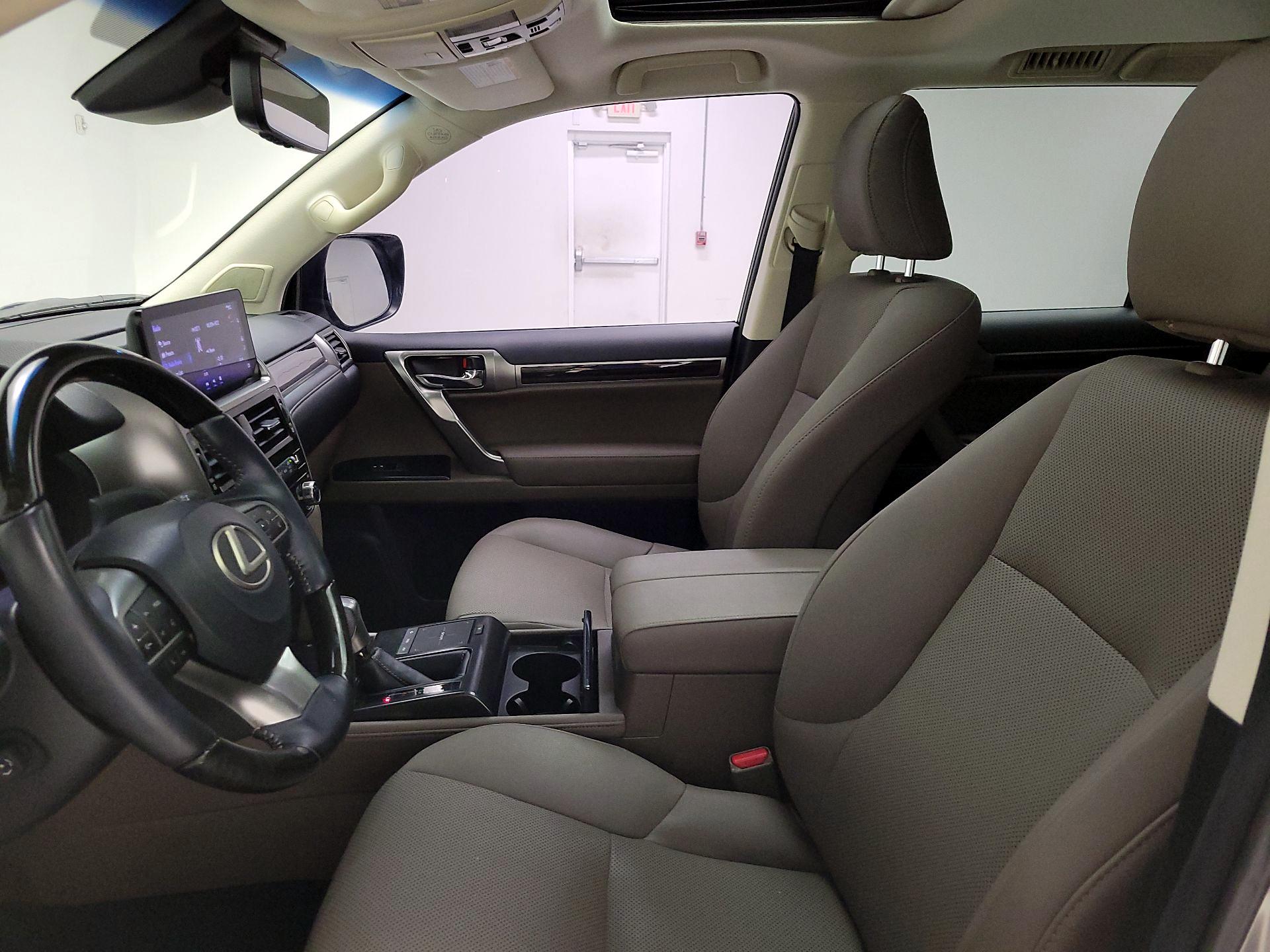 Thumbnail: 2023 Lexus GX - 11