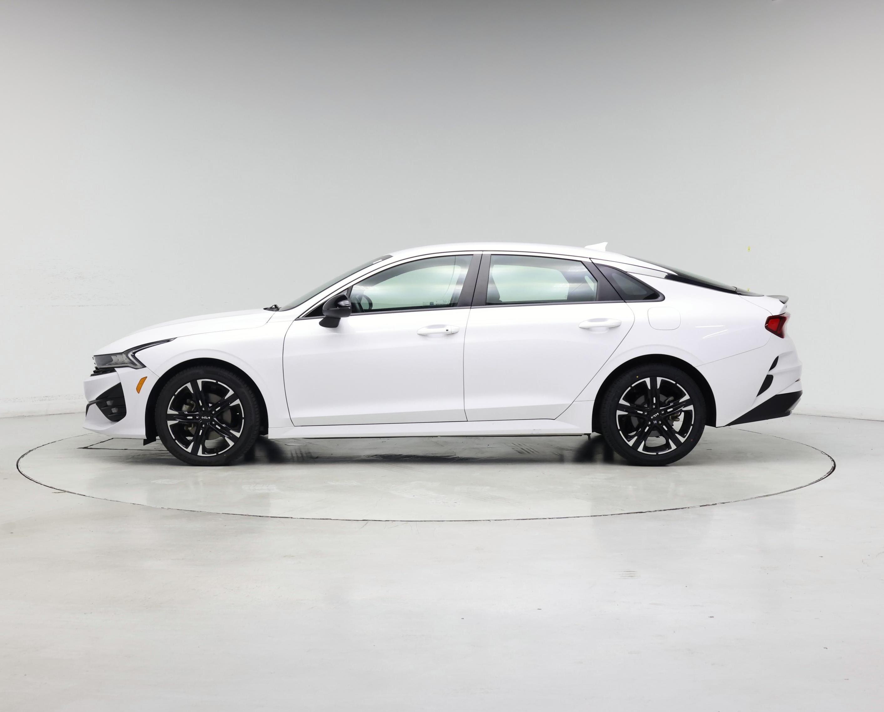 Thumbnail: 2024 Kia K5 - 3