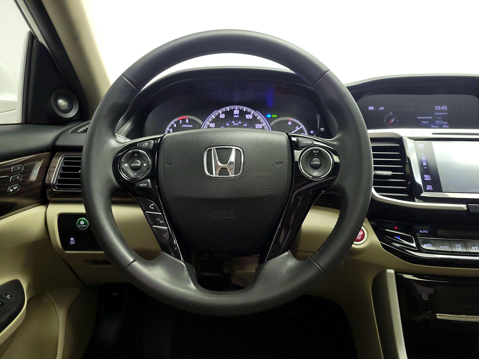 Thumbnail: 2017 Honda Accord - 10