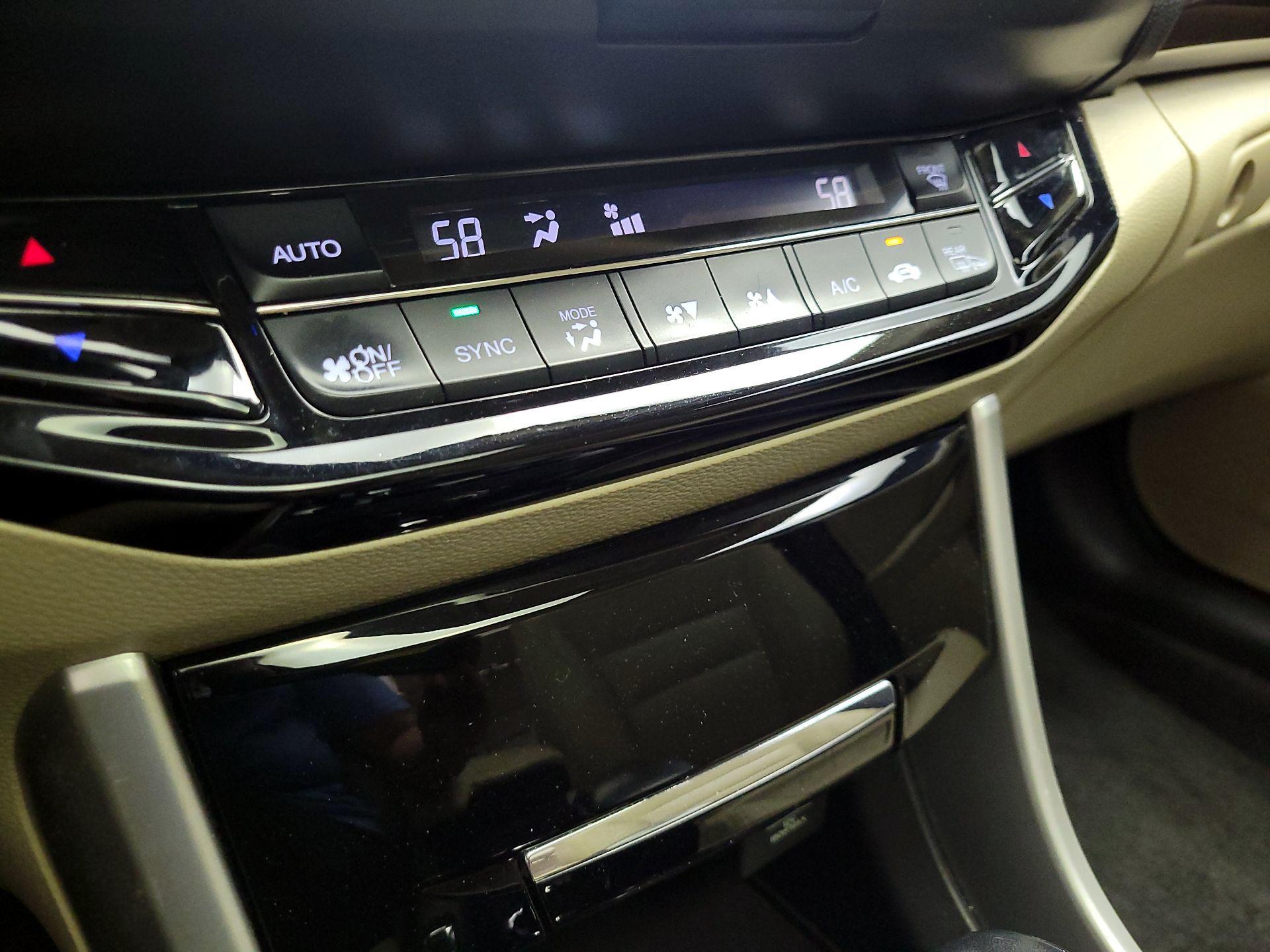 Thumbnail: 2017 Honda Accord - 16