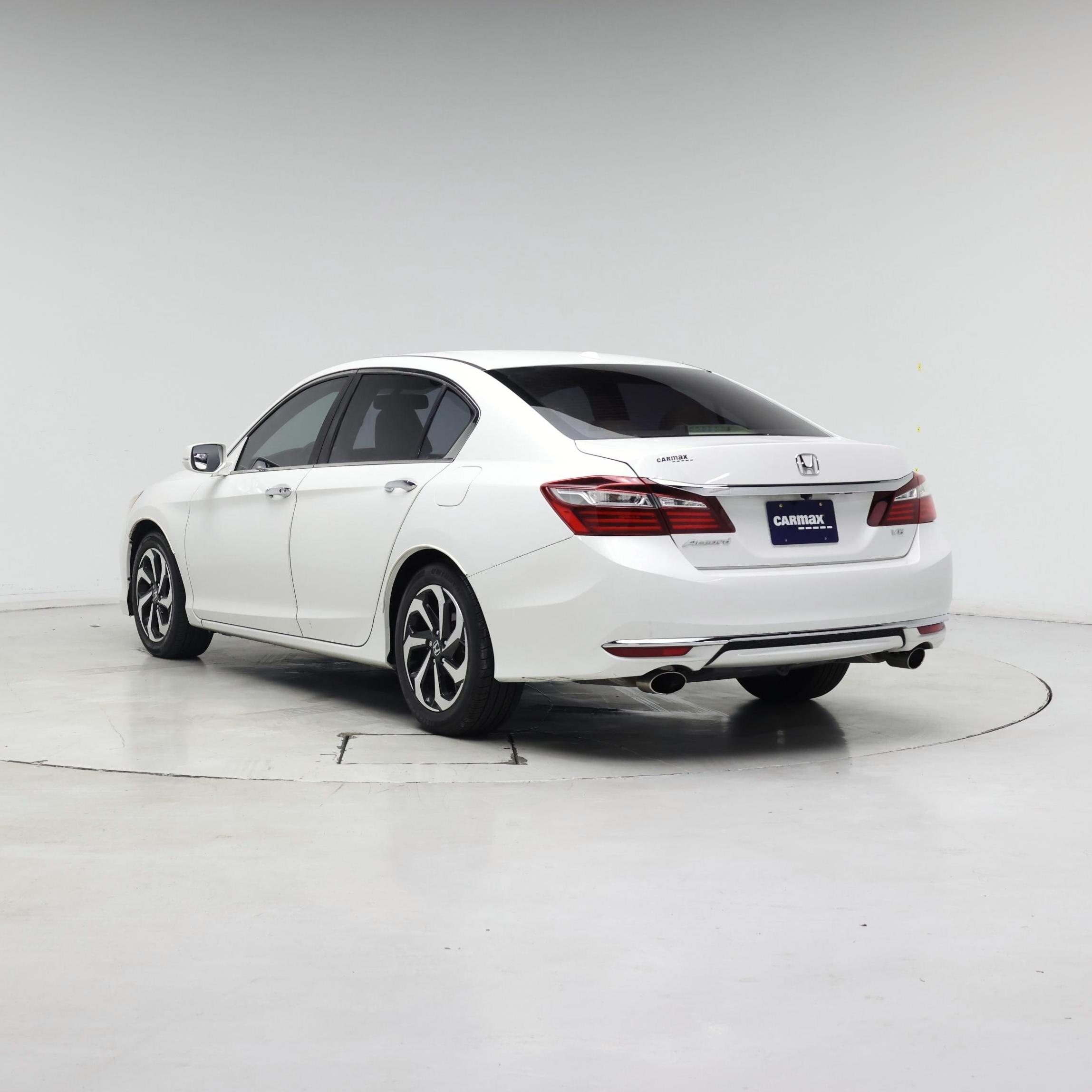 Thumbnail: 2017 Honda Accord - 2