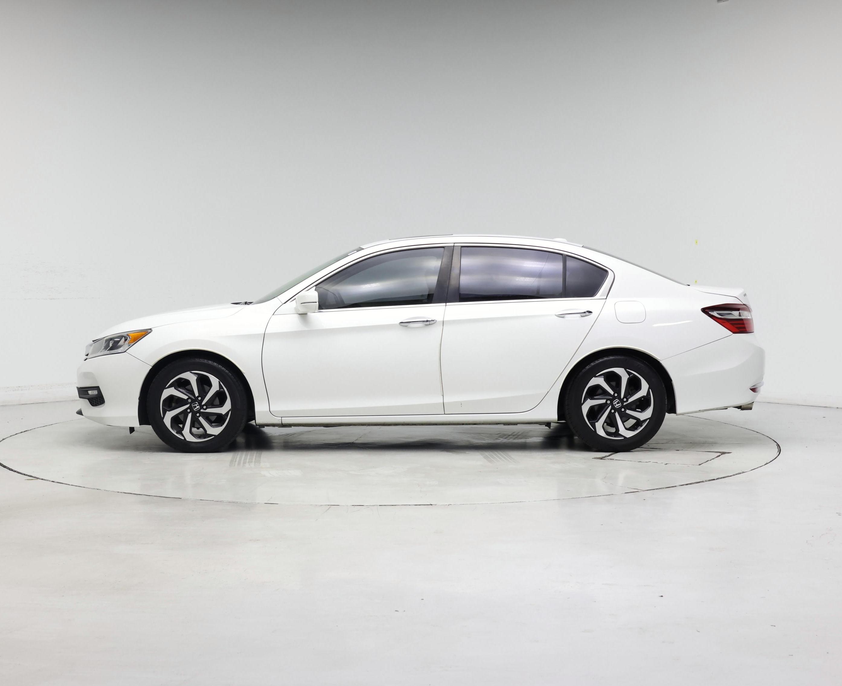 Thumbnail: 2017 Honda Accord - 3