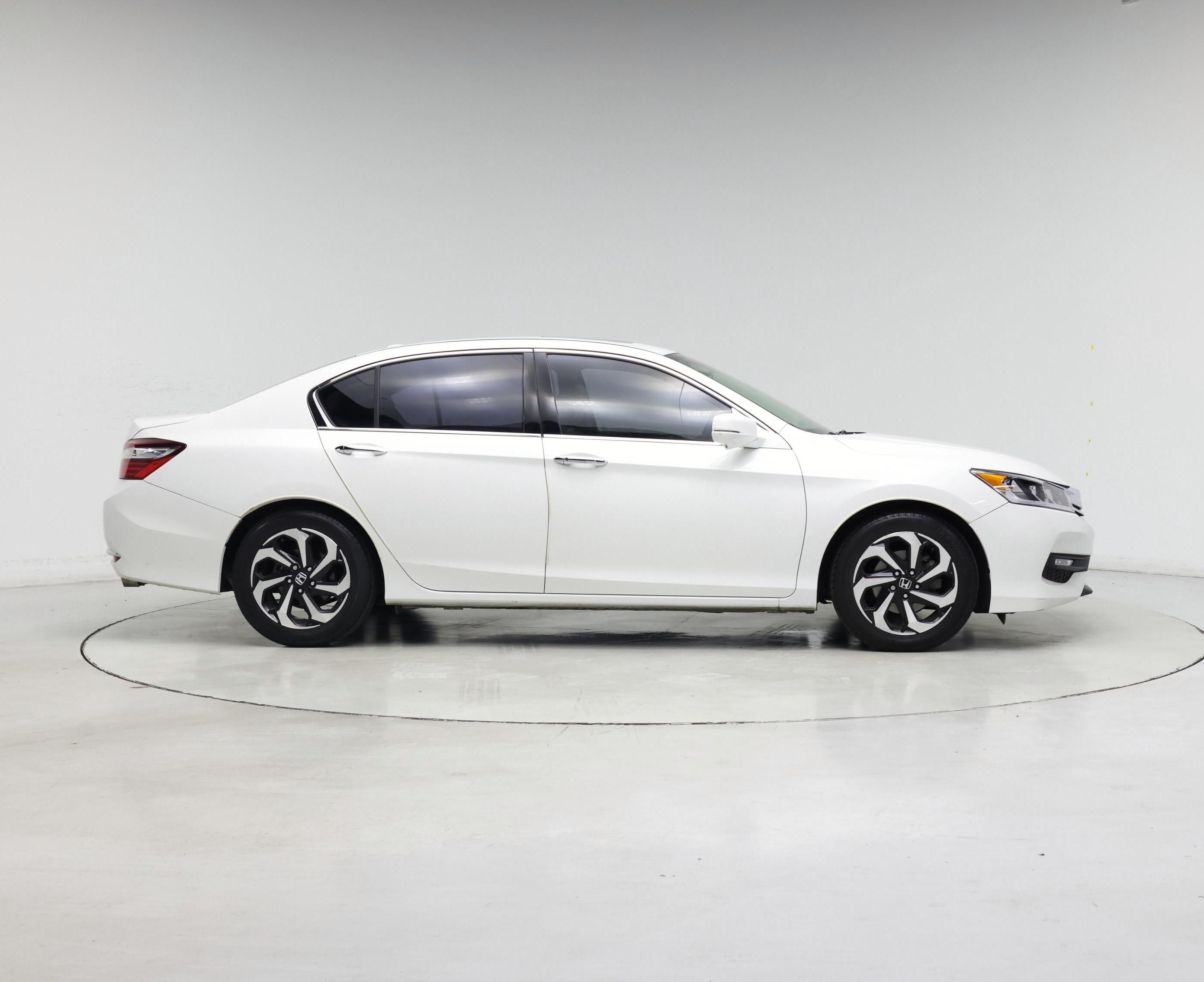 Thumbnail: 2017 Honda Accord - 7