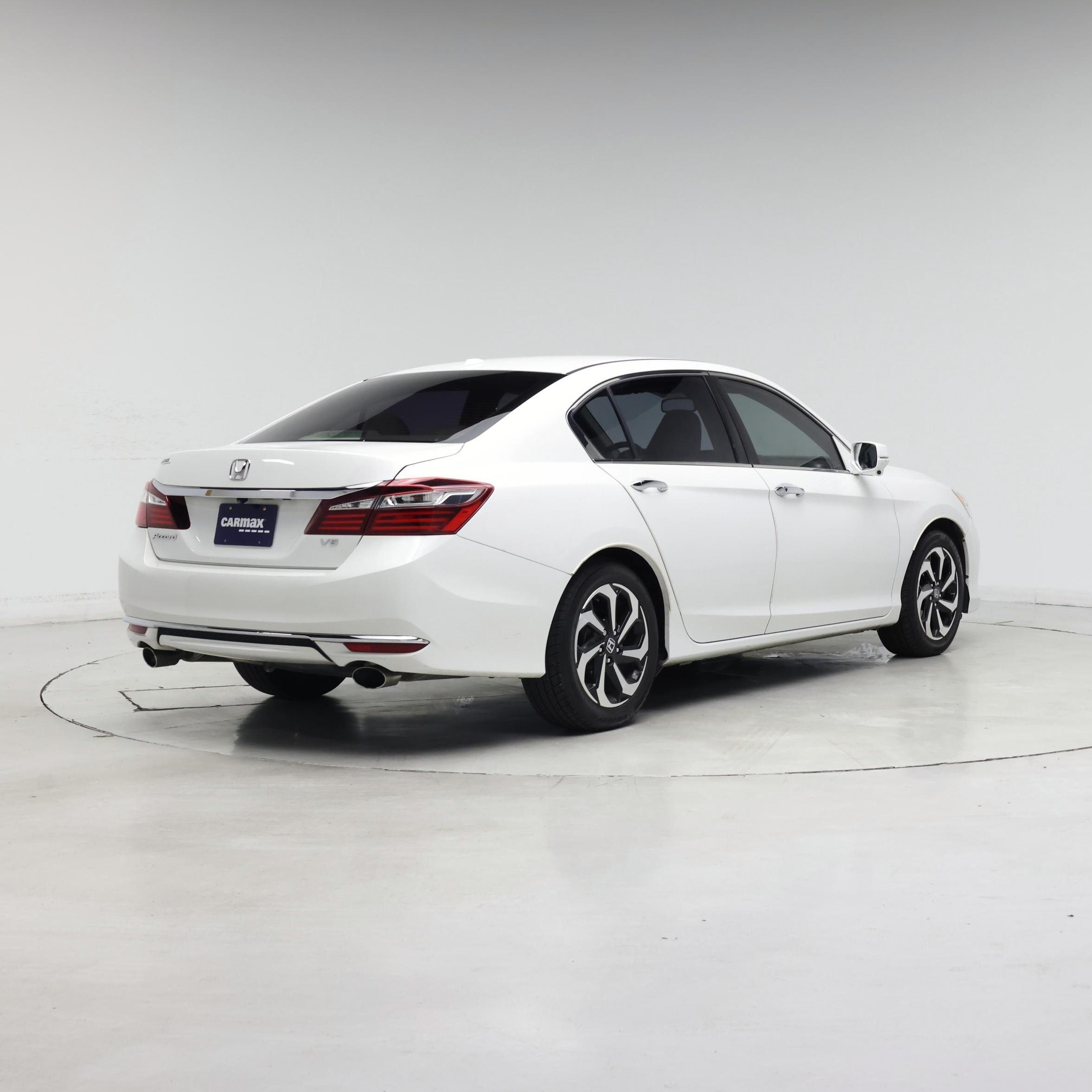 Thumbnail: 2017 Honda Accord - 8