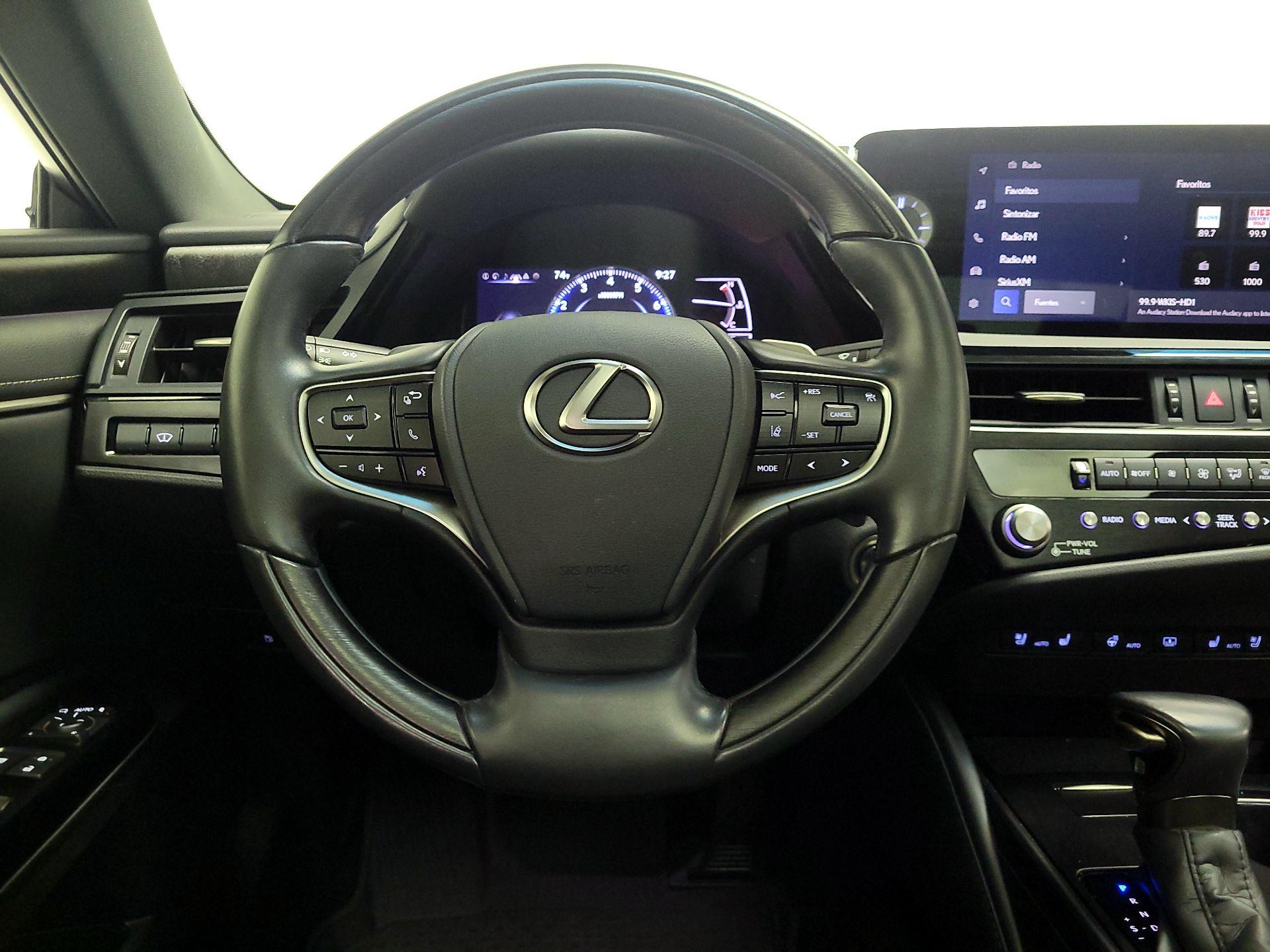 Thumbnail: 2024 Lexus ES - 10