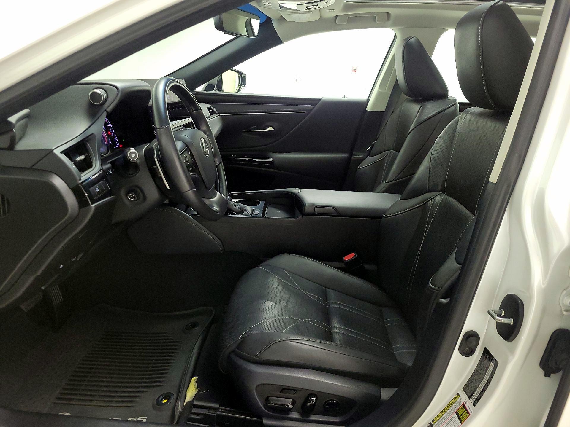 Thumbnail: 2024 Lexus ES - 11