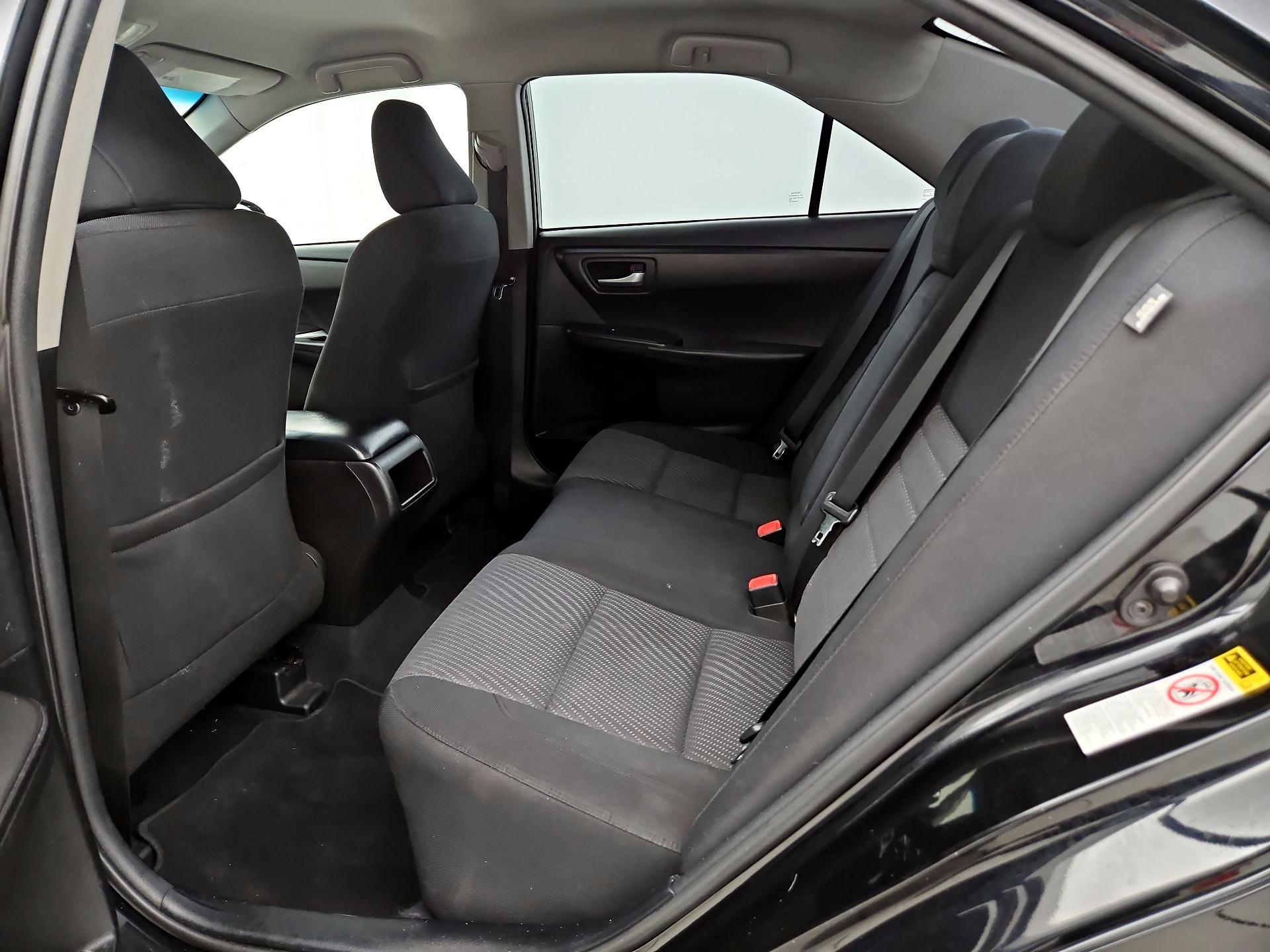 Thumbnail: 2017 Toyota Camry - 19