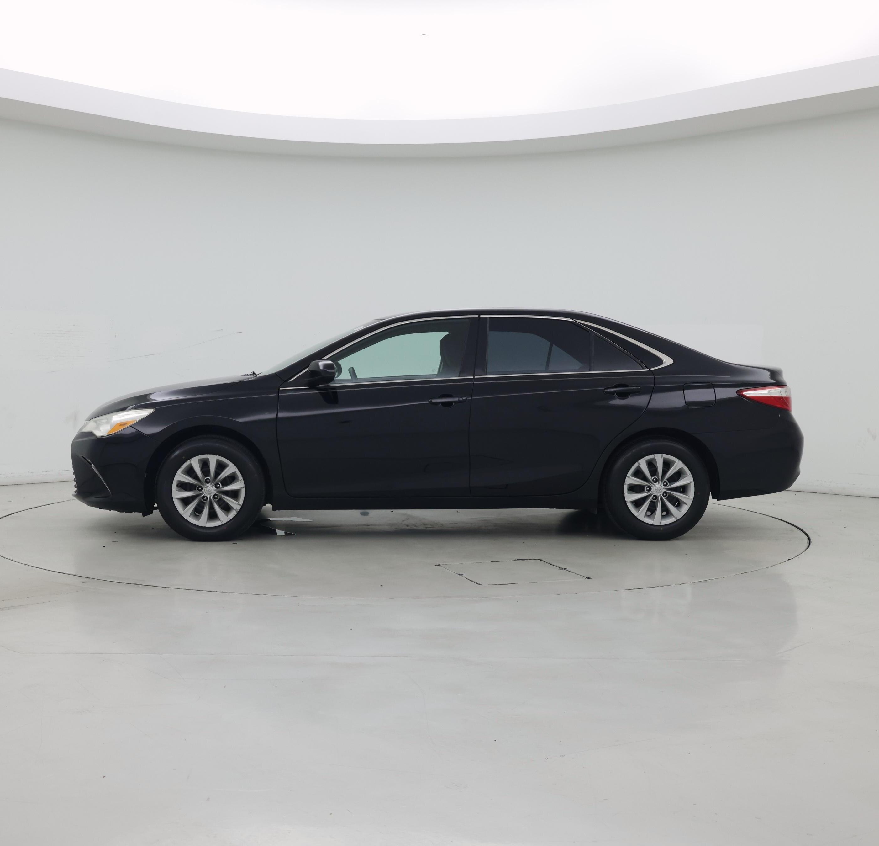 Thumbnail: 2017 Toyota Camry - 3