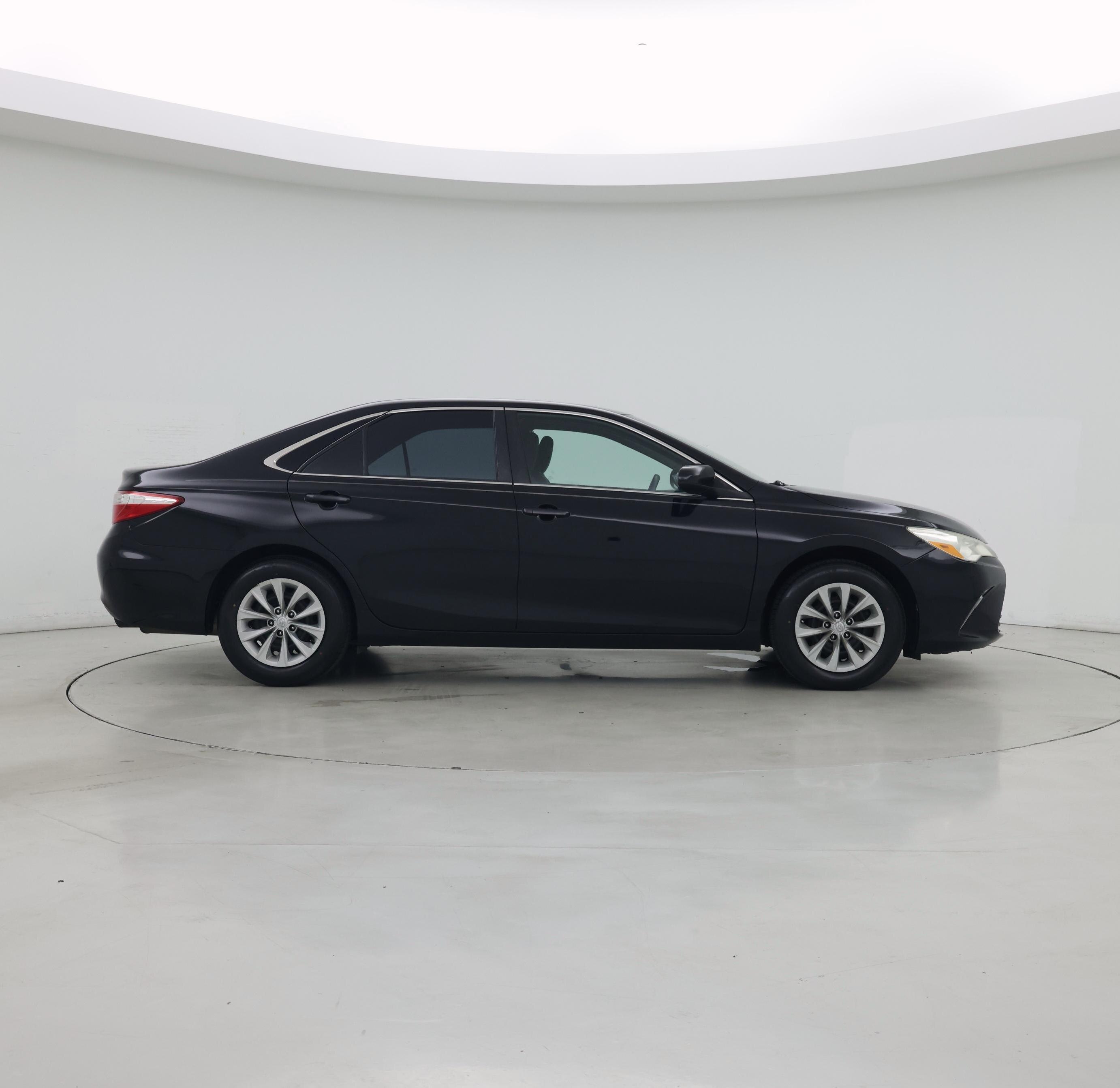 Thumbnail: 2017 Toyota Camry - 7