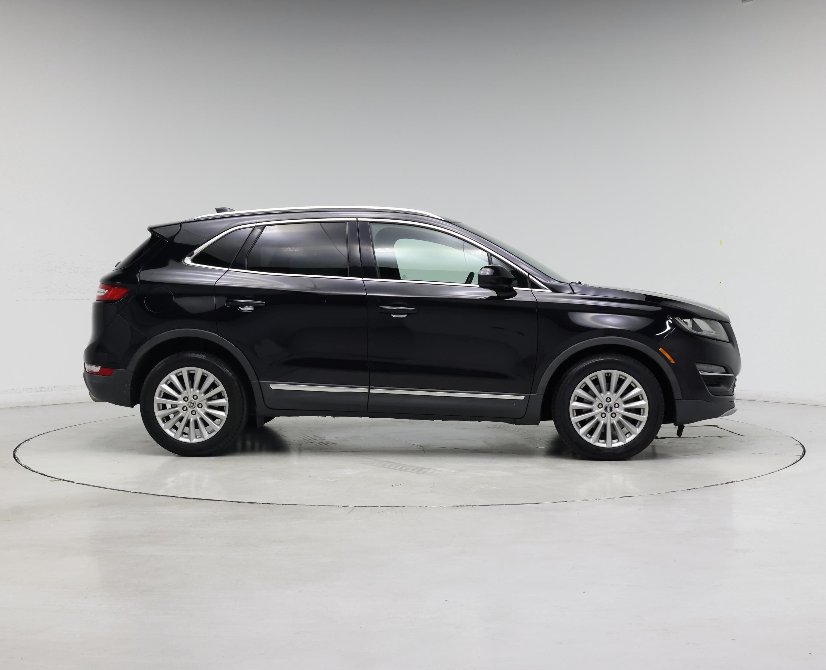 Thumbnail: 2019 Lincoln MKC - 7