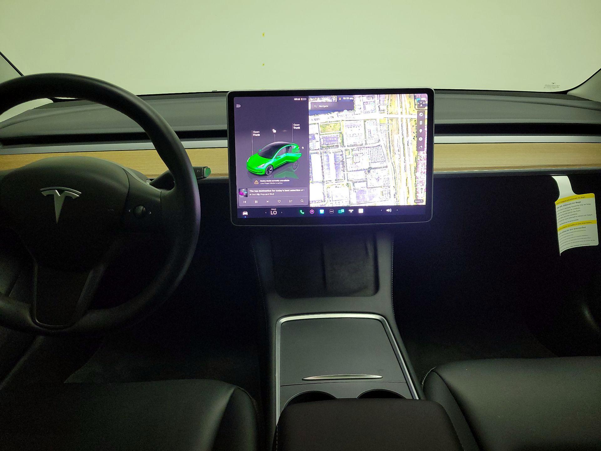 Thumbnail: 2023 Tesla Model 3 - 9