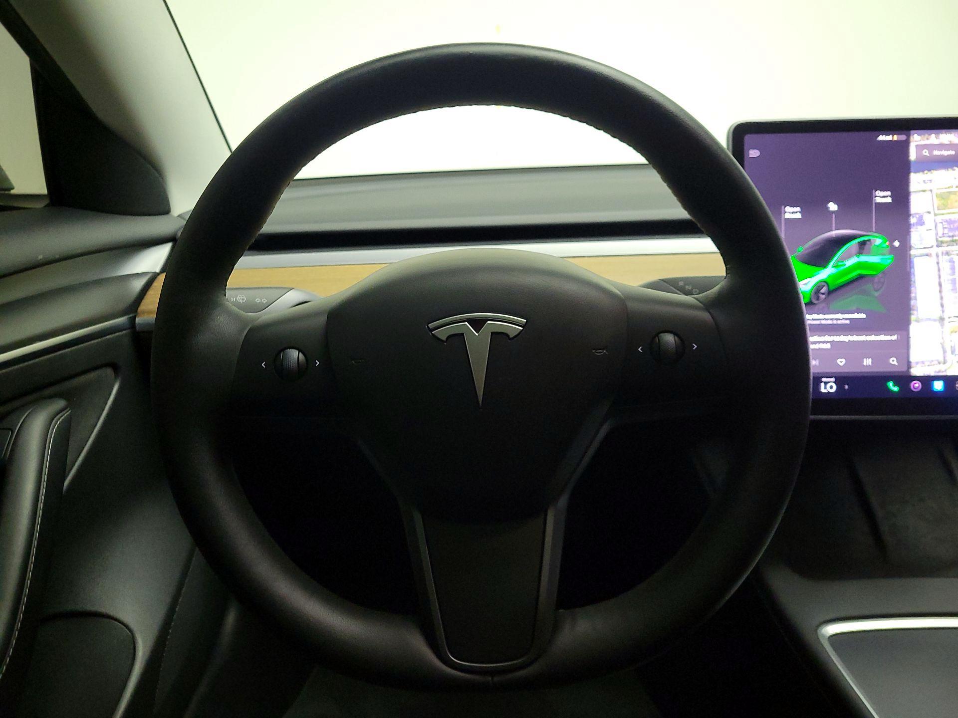 Thumbnail: 2023 Tesla Model 3 - 10