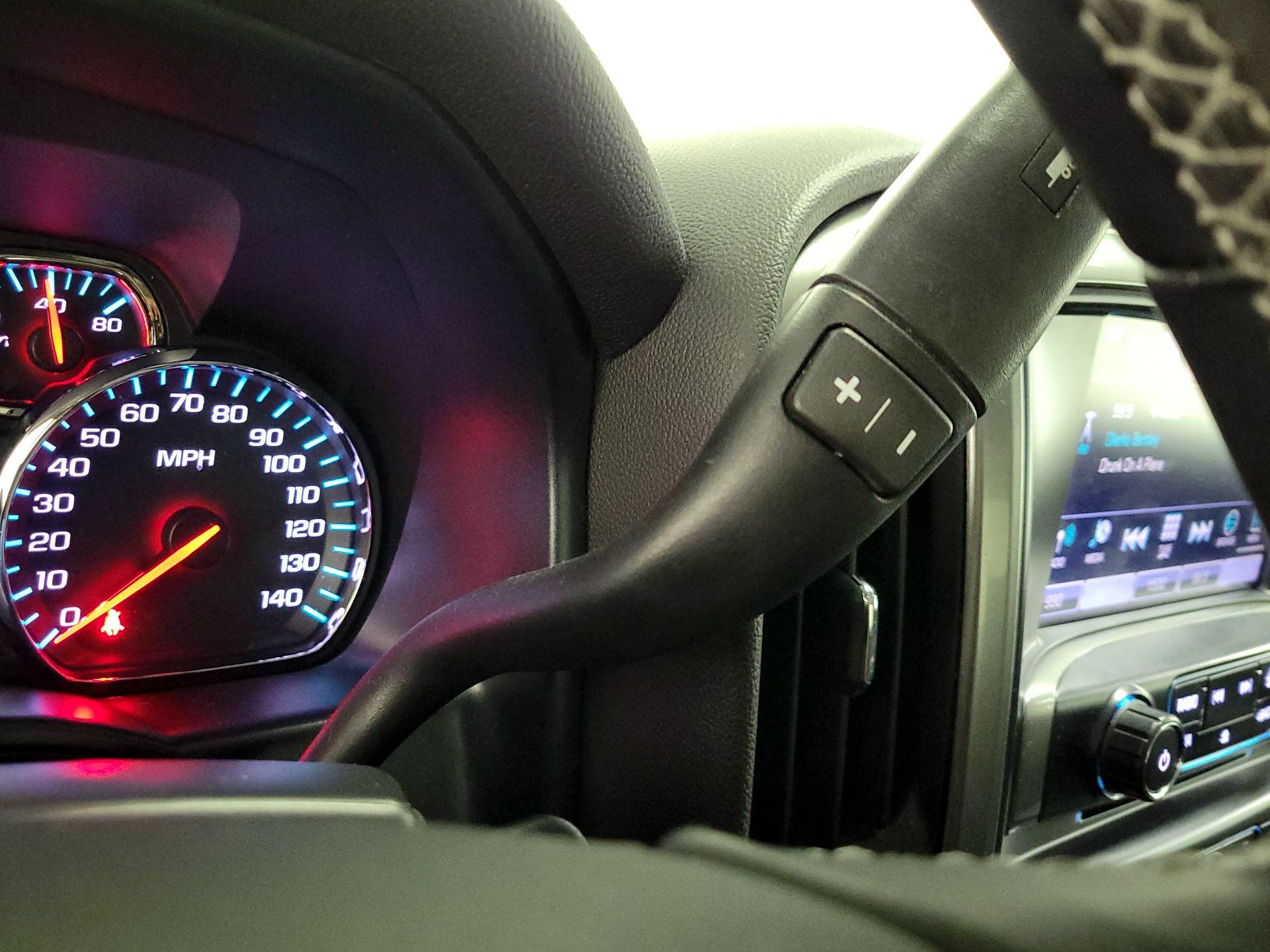 Thumbnail: 2018 Chevrolet Silverado 1500 - 17