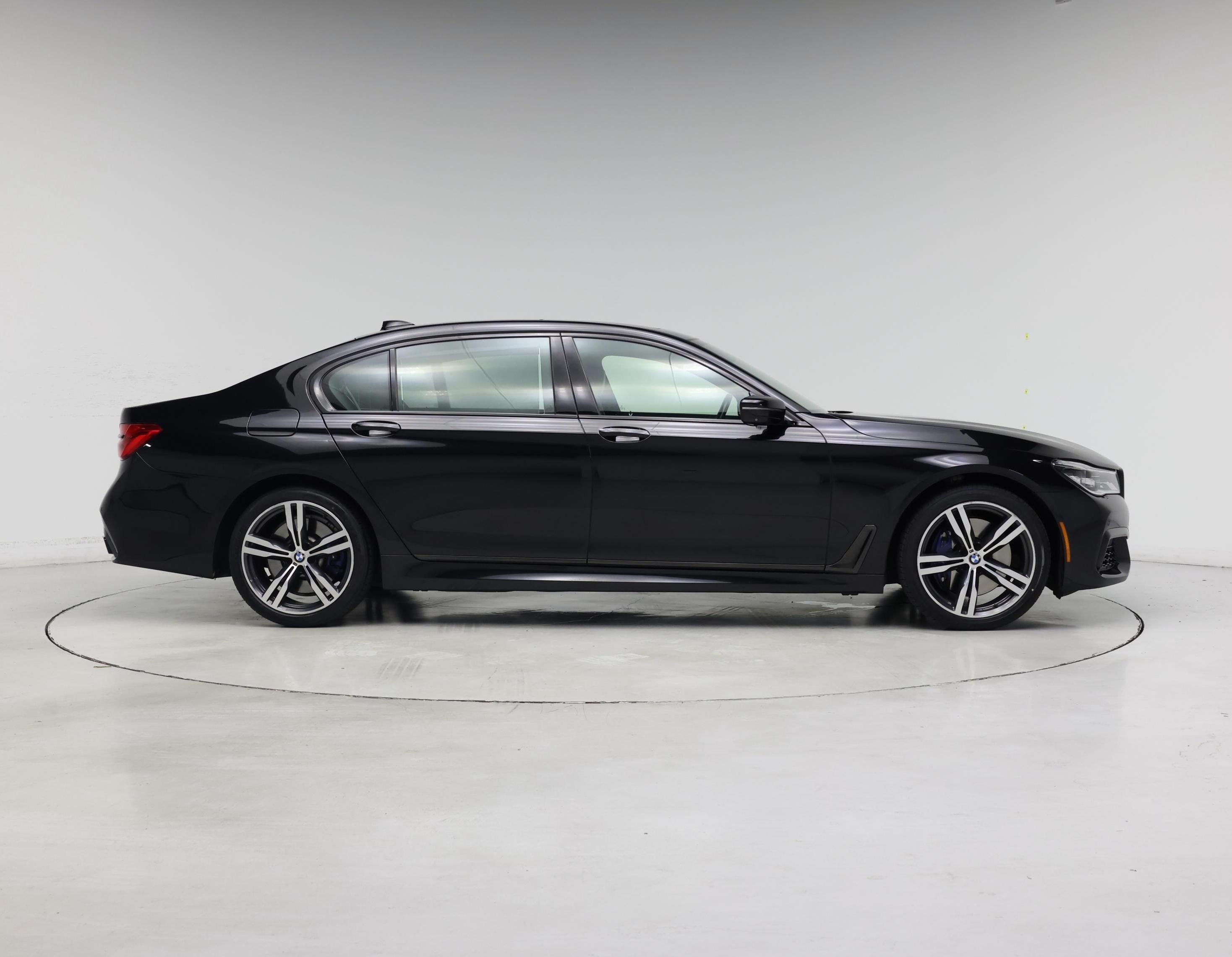 Thumbnail: 2017 BMW 7 Series - 7