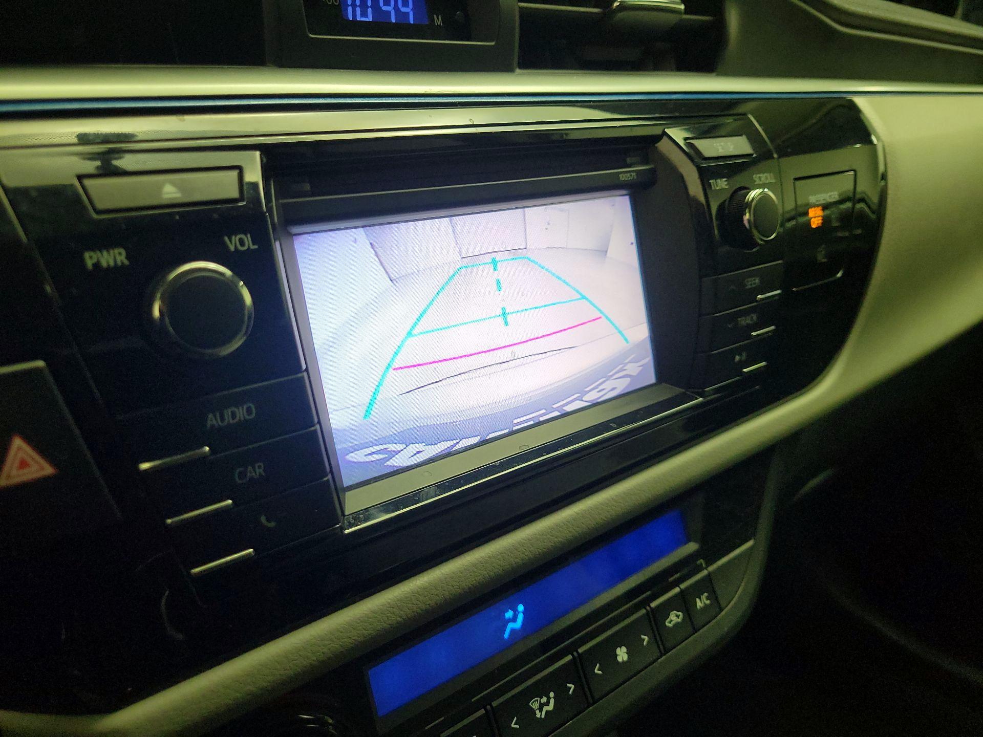 Thumbnail: 2016 Toyota Corolla - 14