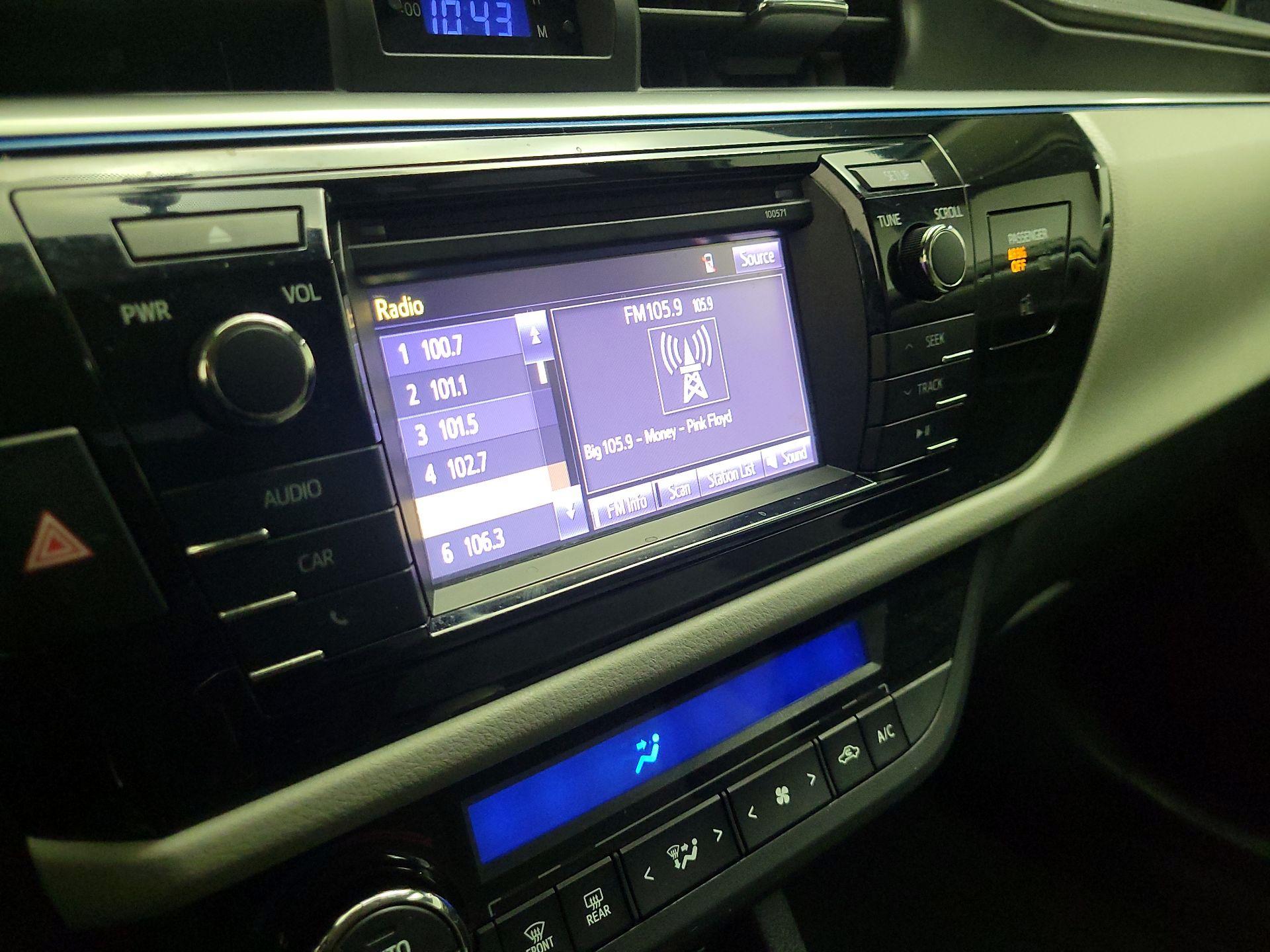Thumbnail: 2016 Toyota Corolla - 15