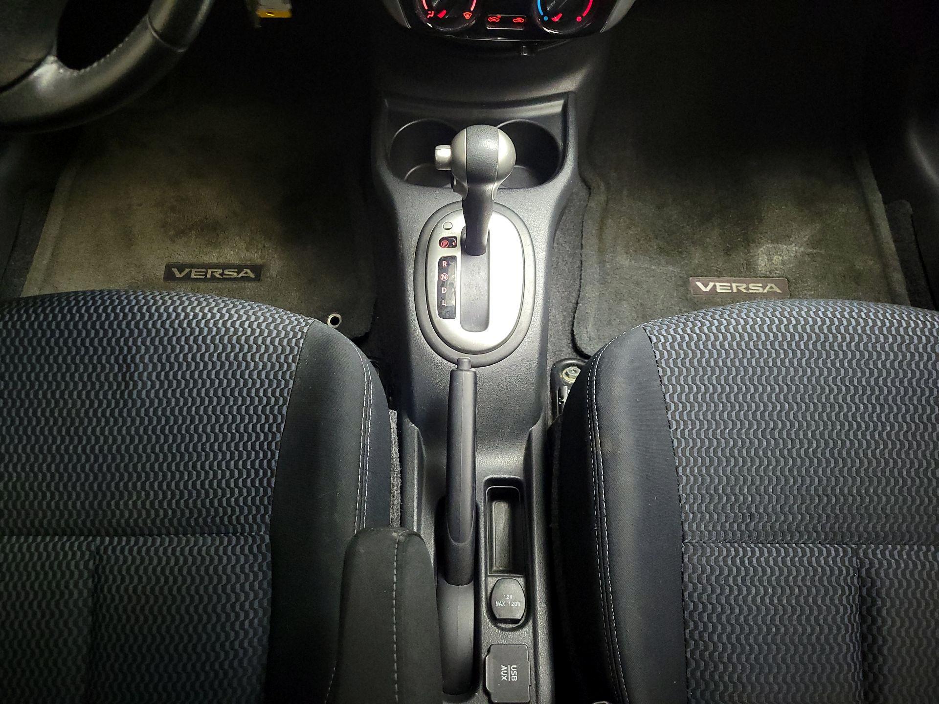 Thumbnail: 2016 Nissan Versa Note - 17