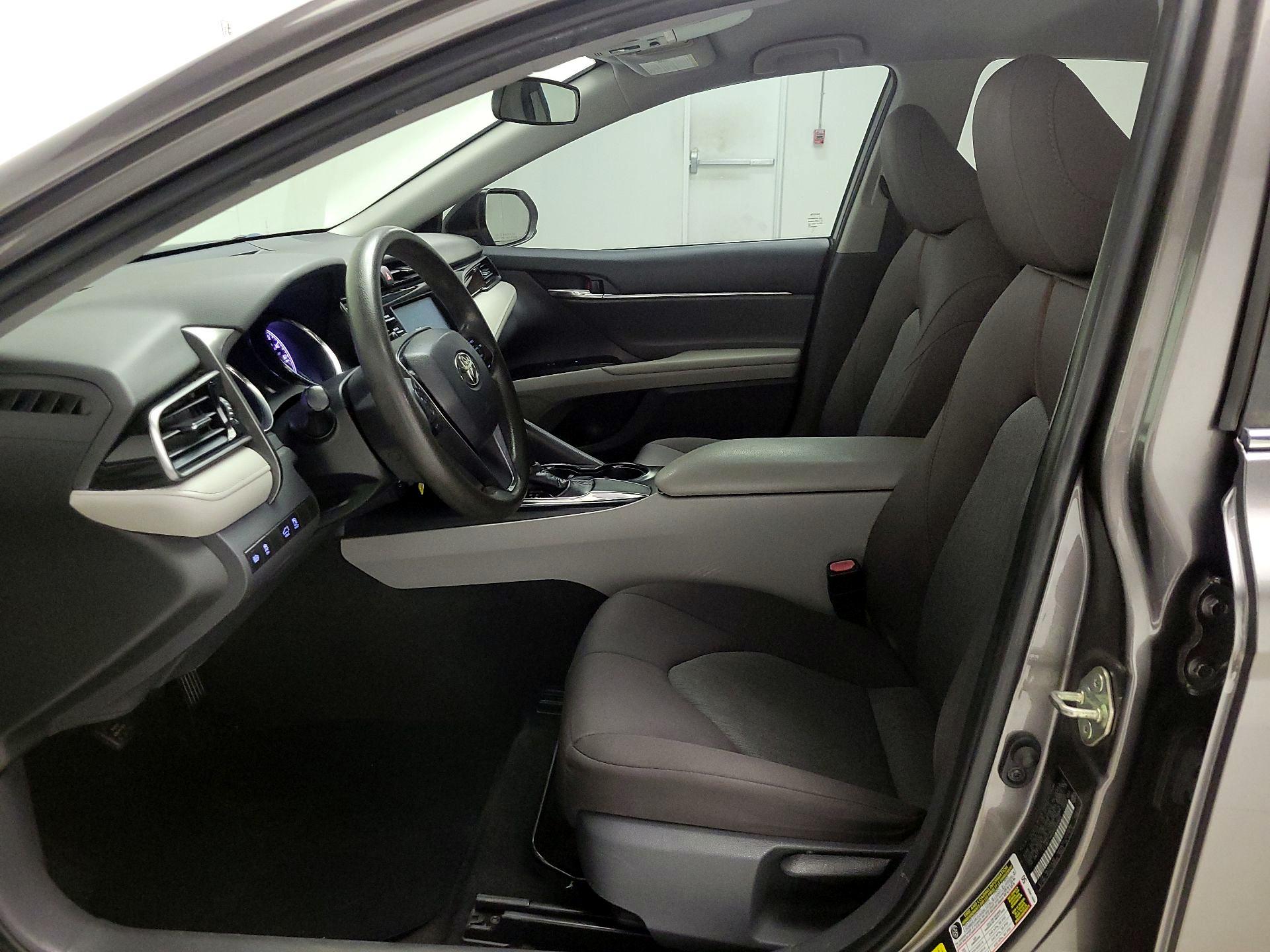 Thumbnail: 2019 Toyota Camry - 11
